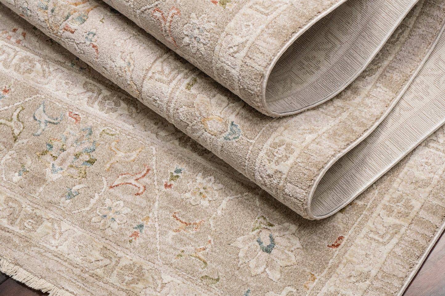 Hudson Traditional Beige/Dark Beige Oriental High-Low Rug