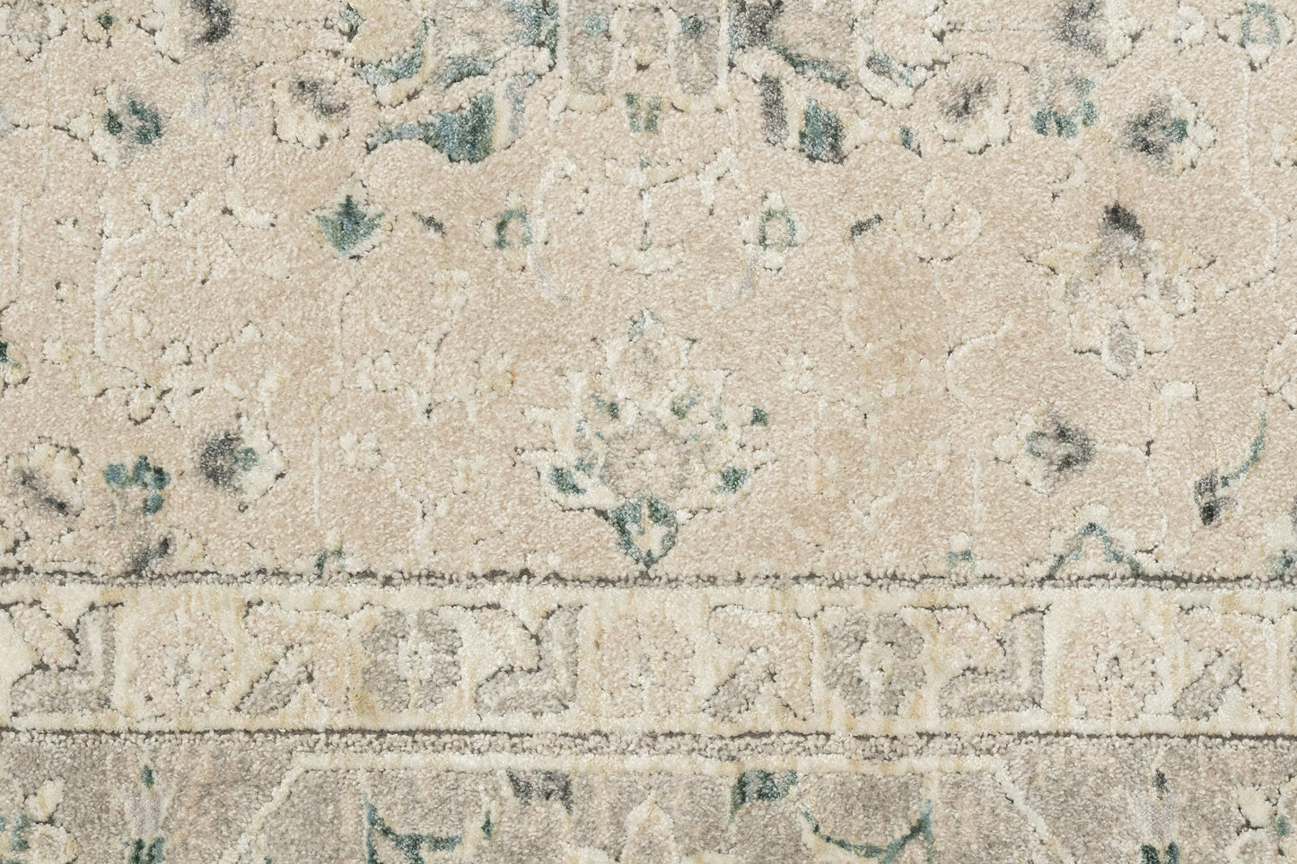 Hudson Traditional Beige/Grey Oriental High-Low Rug