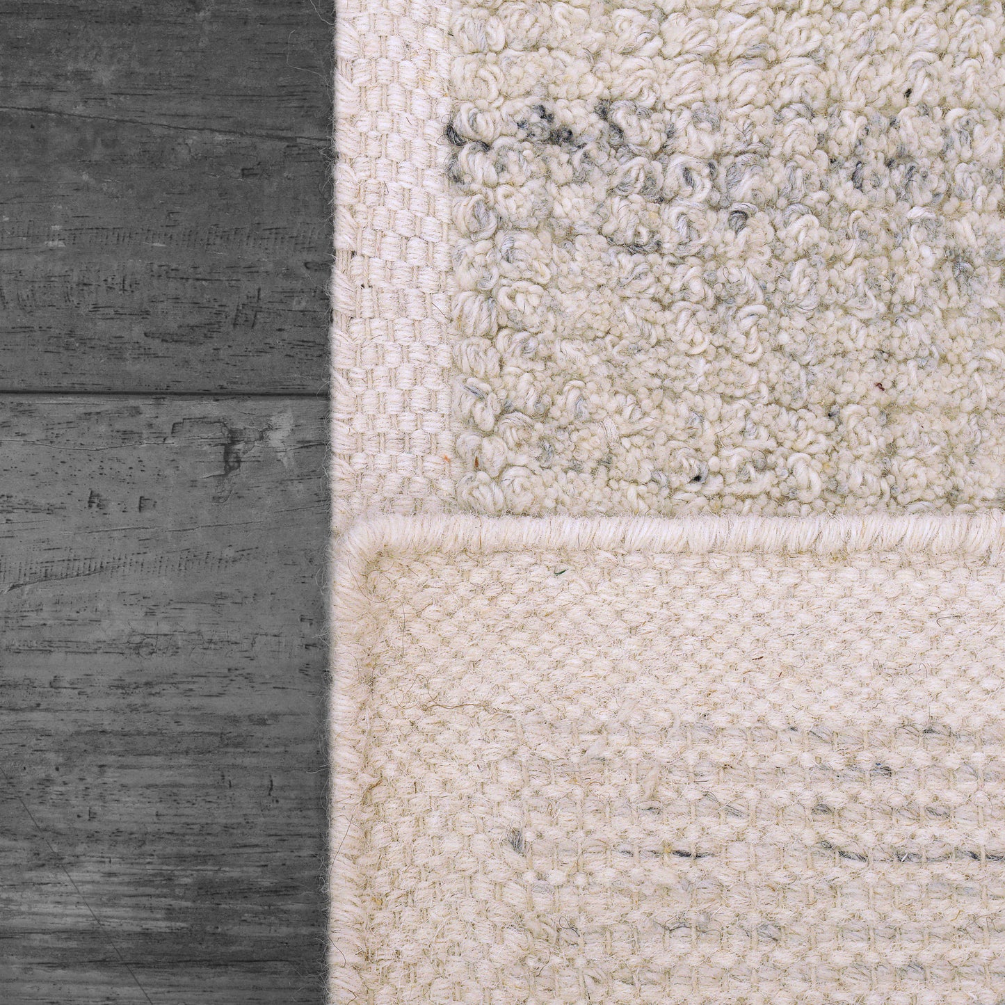 Ivy Modern Ivory/Silver Solid Medium Pile Rug