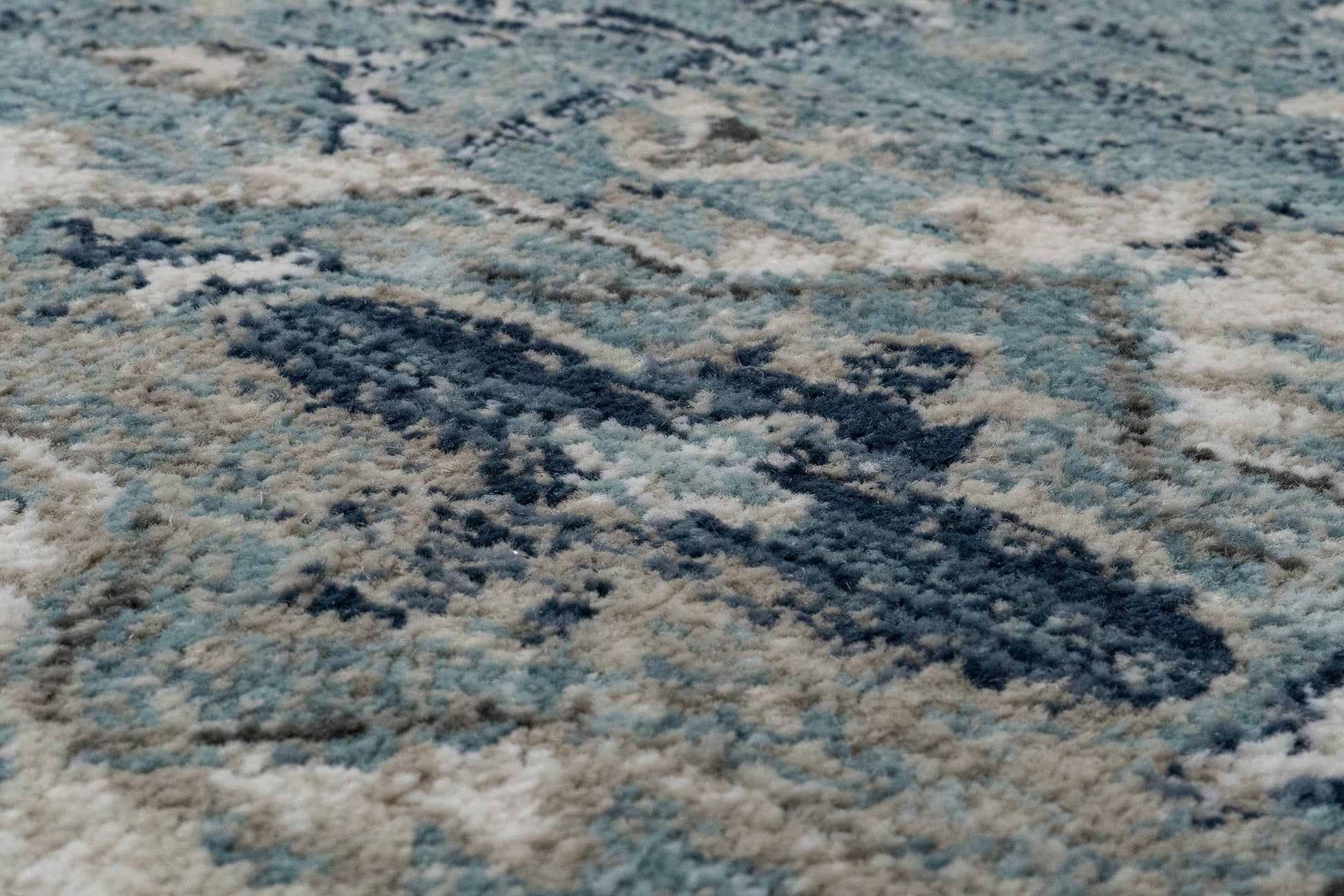 Juno Transitional Light Blue Distressed Medium Pile Rug