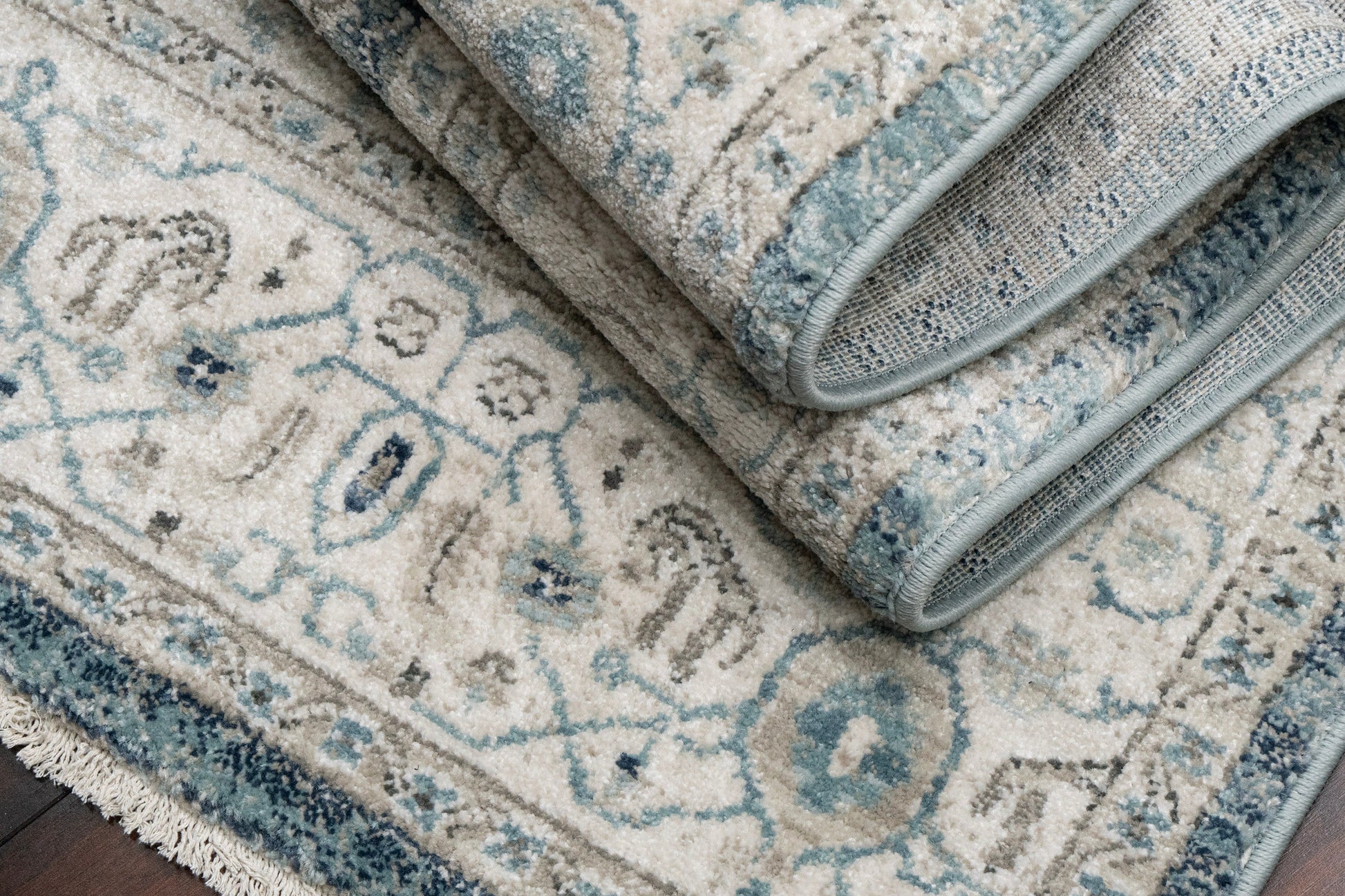 Juno Transitional Light Blue Distressed Medium Pile Rug