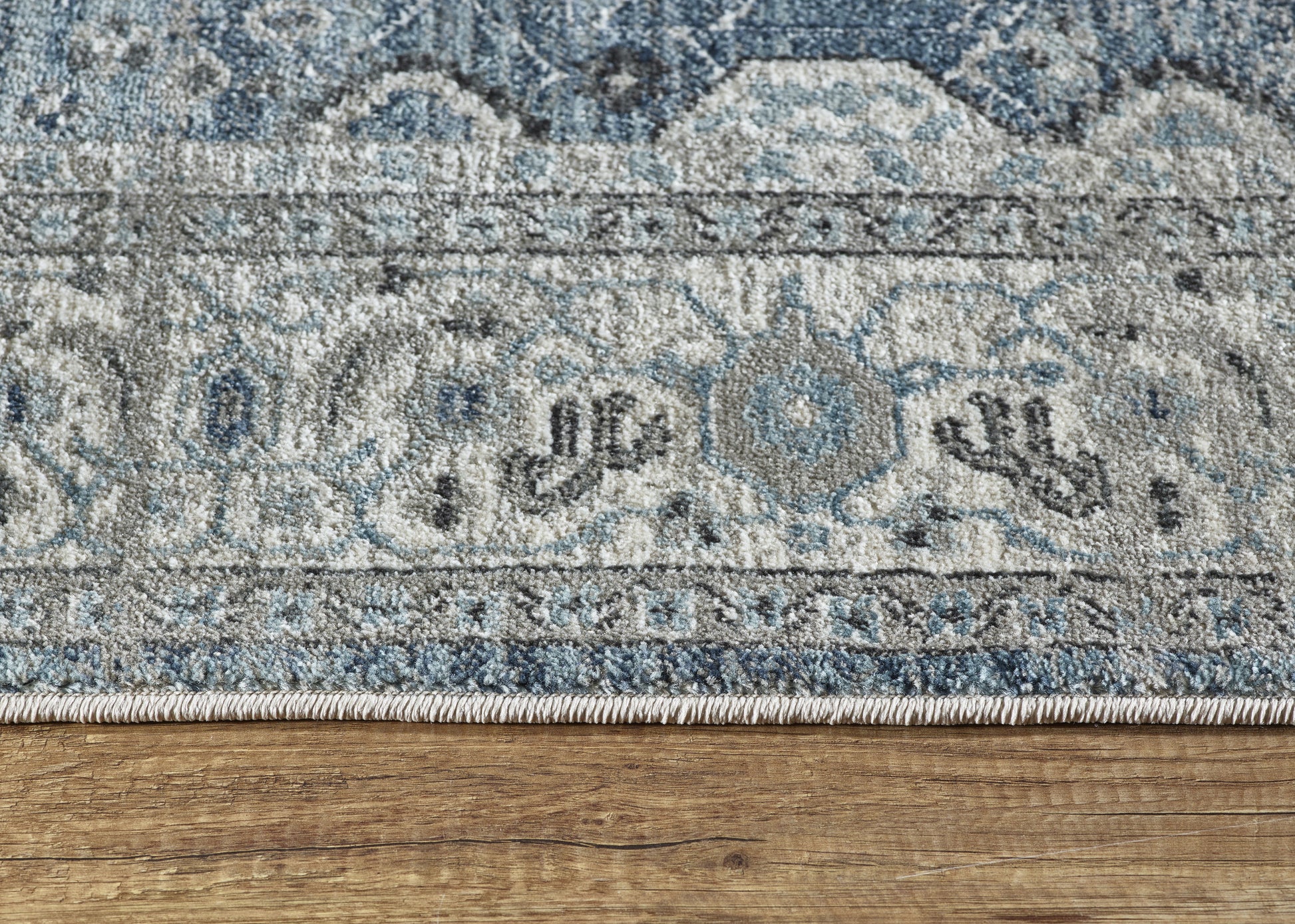 Juno Transitional Light Blue Distressed Medium Pile Rug