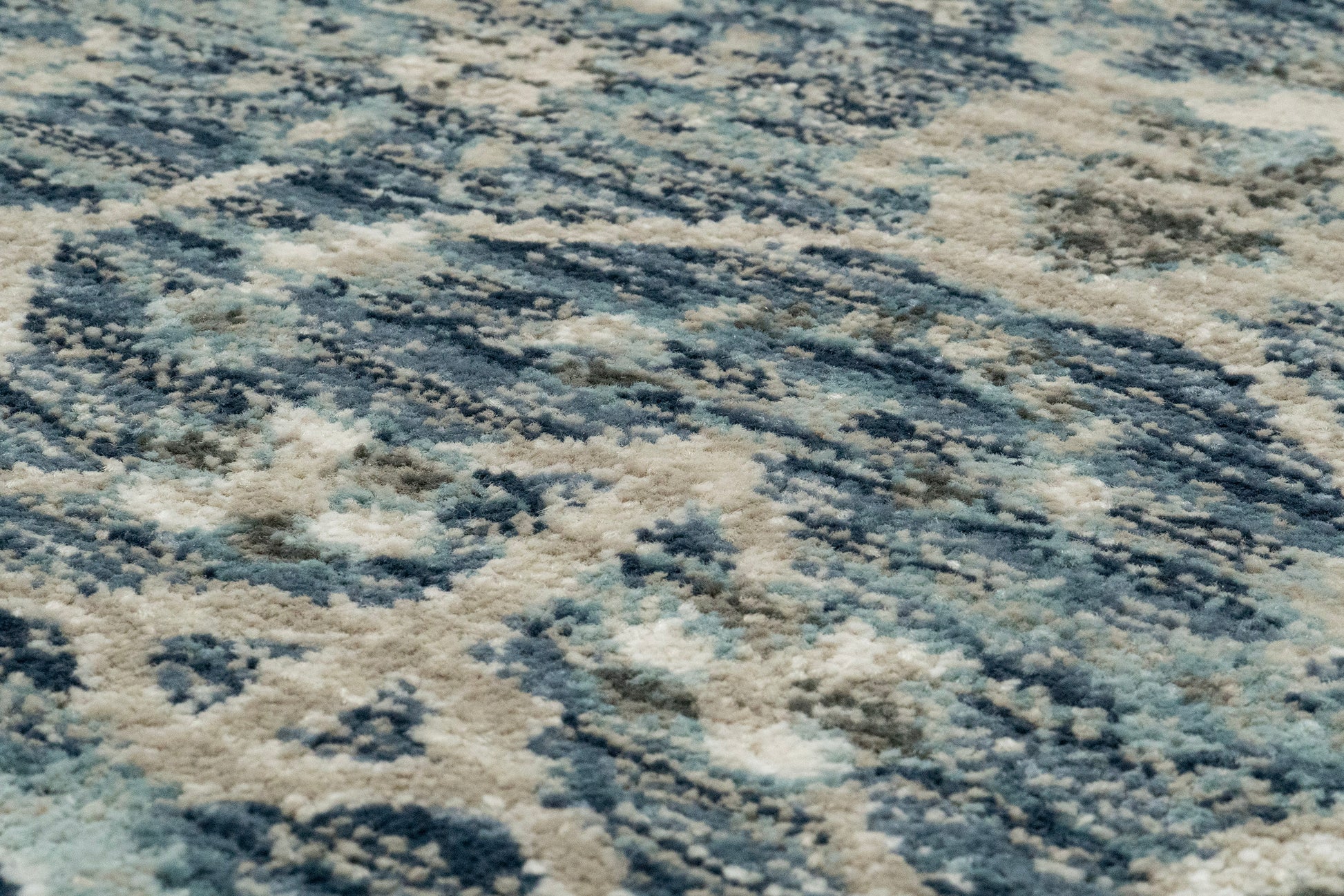 Juno Transitional Blue Distressed Medium Pile Rug