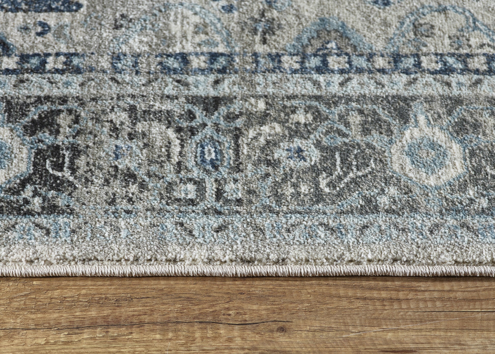 Juno Transitional Blue Distressed Medium Pile Rug