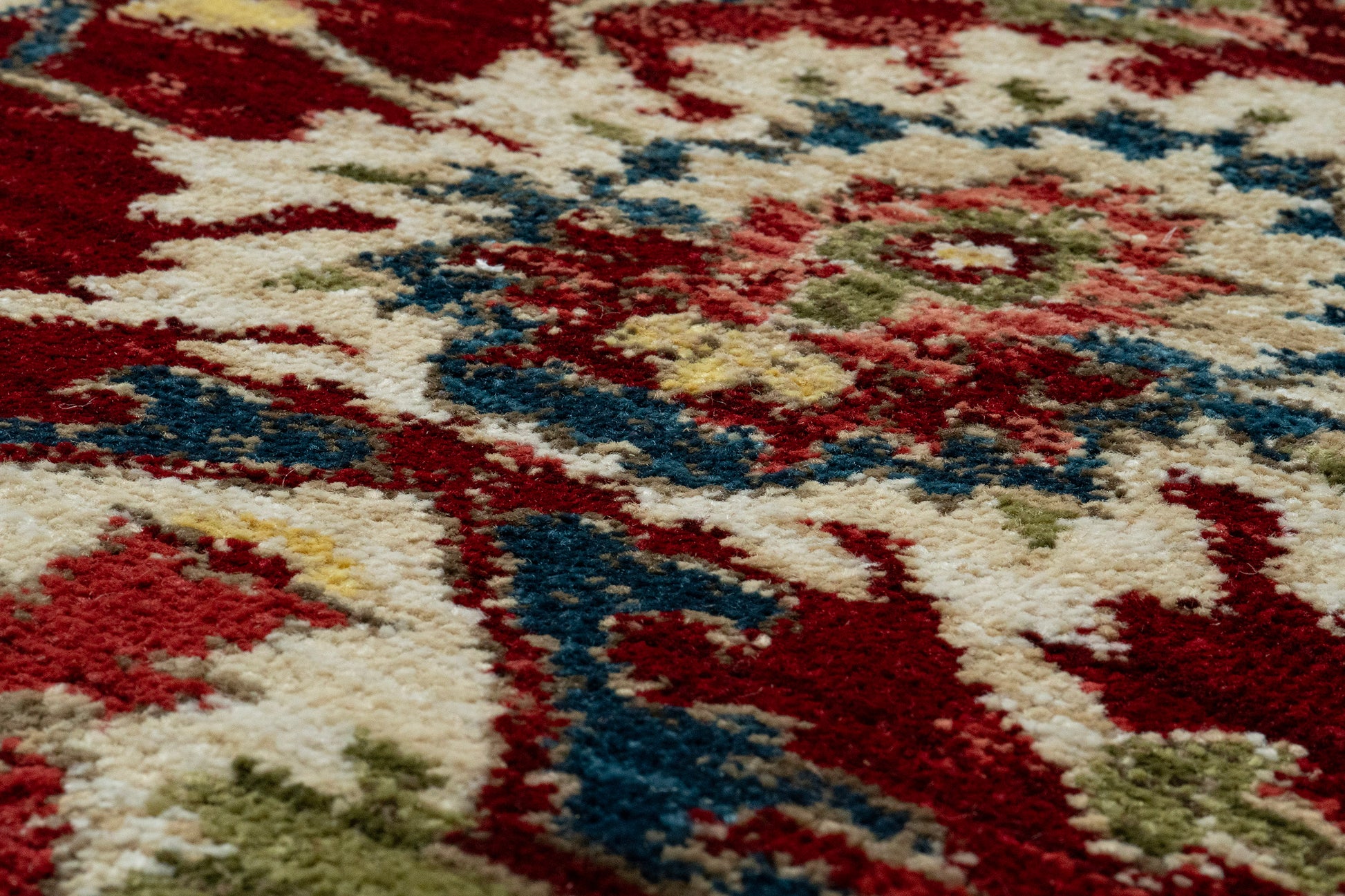 Juno Transitional Ivory/Red Floral Medium Pile Rug
