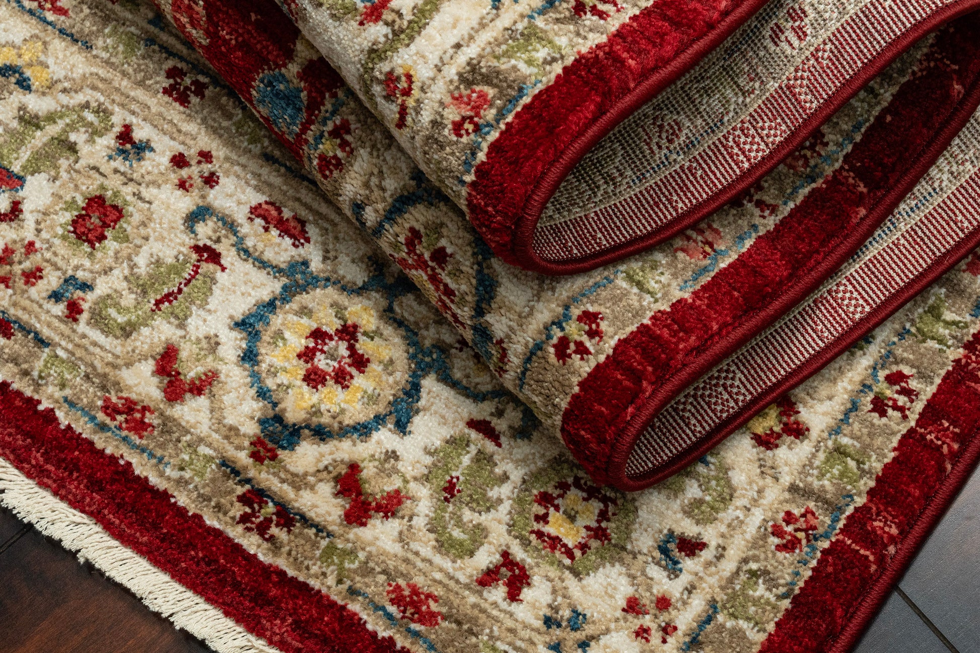Juno Transitional Ivory/Red Floral Medium Pile Rug