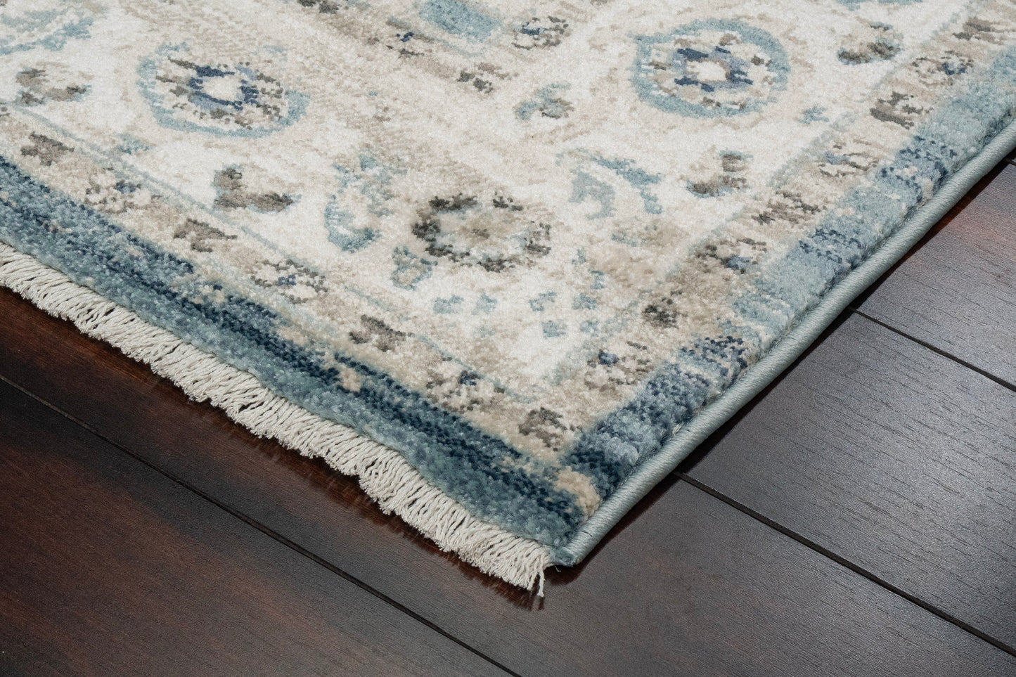 Juno Transitional Light Blue/Cream Distressed Medium Pile Rug
