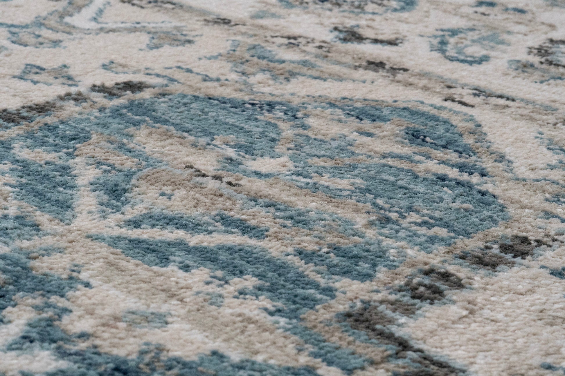Juno Transitional Light Blue/Cream Distressed Medium Pile Rug