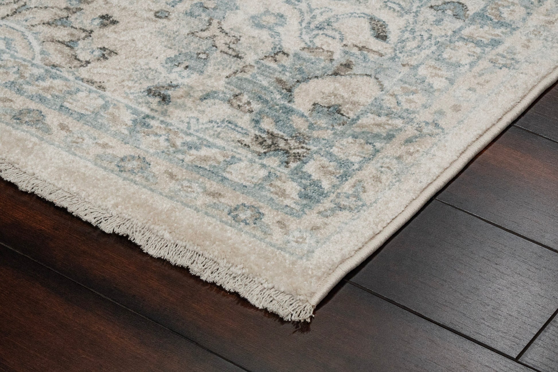 Juno Transitional Cream Floral Medium Pile Rug
