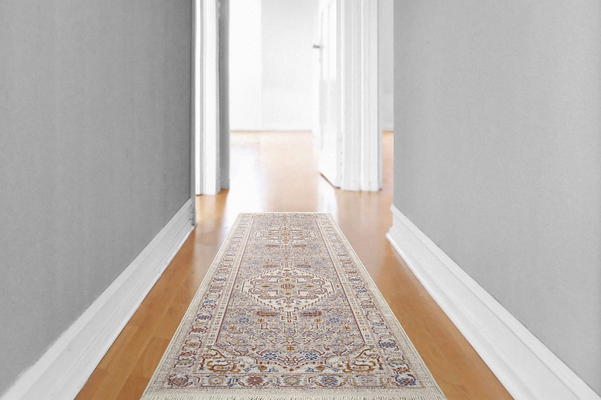 Juno Traditional Ivory/Grey Oriental Medium Pile Rug