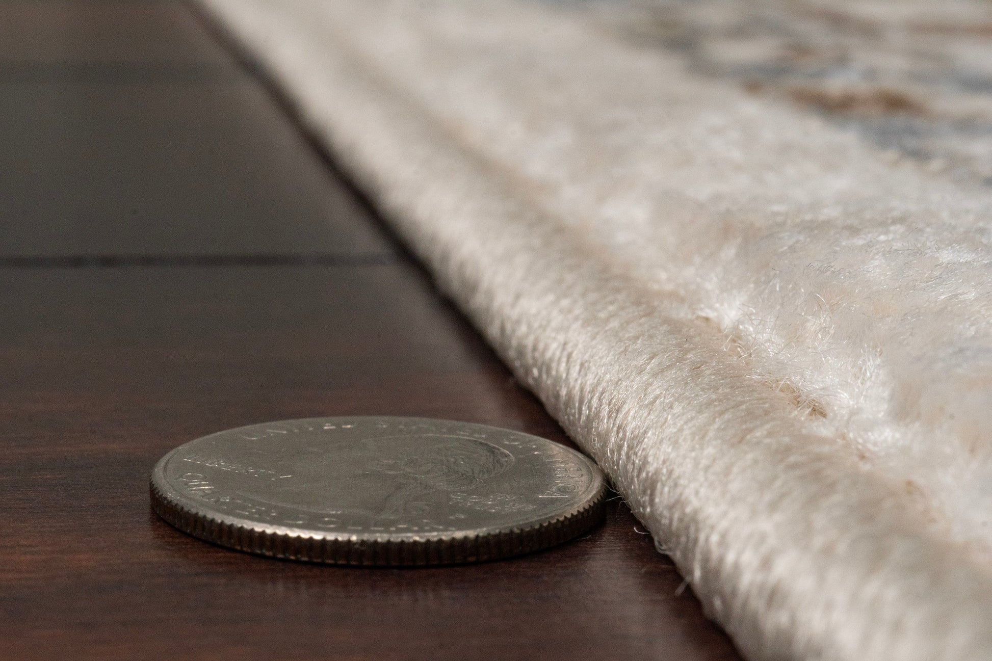 Juno Traditional Ivory/Grey Oriental Medium Pile Rug