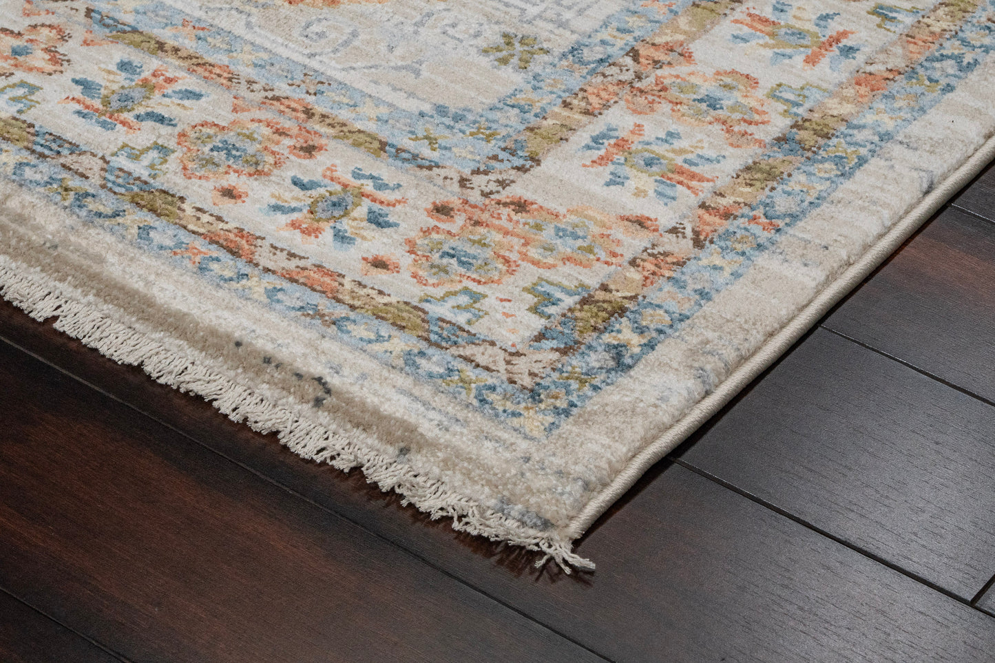 Juno Traditional Ivory/Multi Oriental Medium Pile Rug