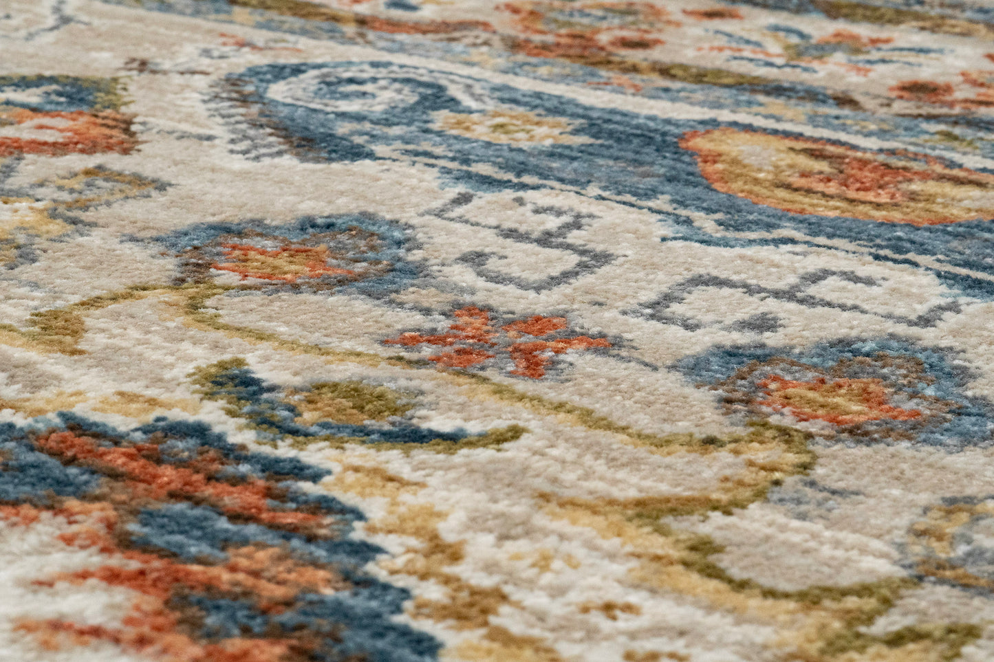 Juno Traditional Ivory/Multi Oriental Medium Pile Rug