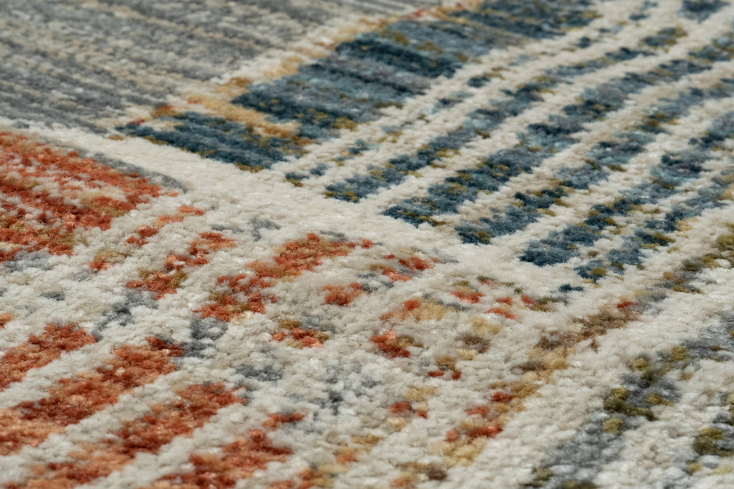 Juno Traditional Beige/Multi Oriental Medium Pile Rug