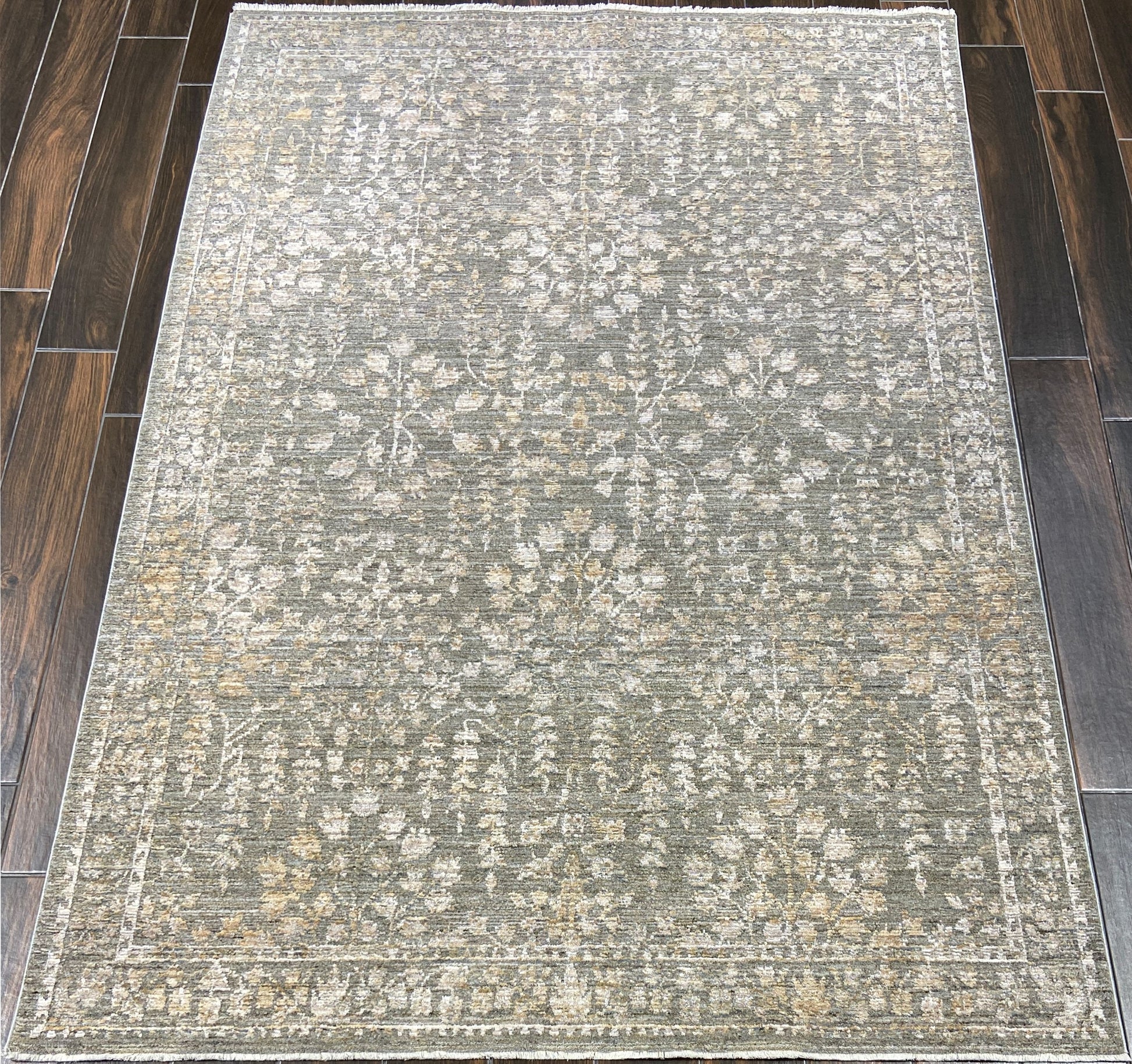 Kyra Transitional Grey/Dark Grey Floral Medium Pile Rug