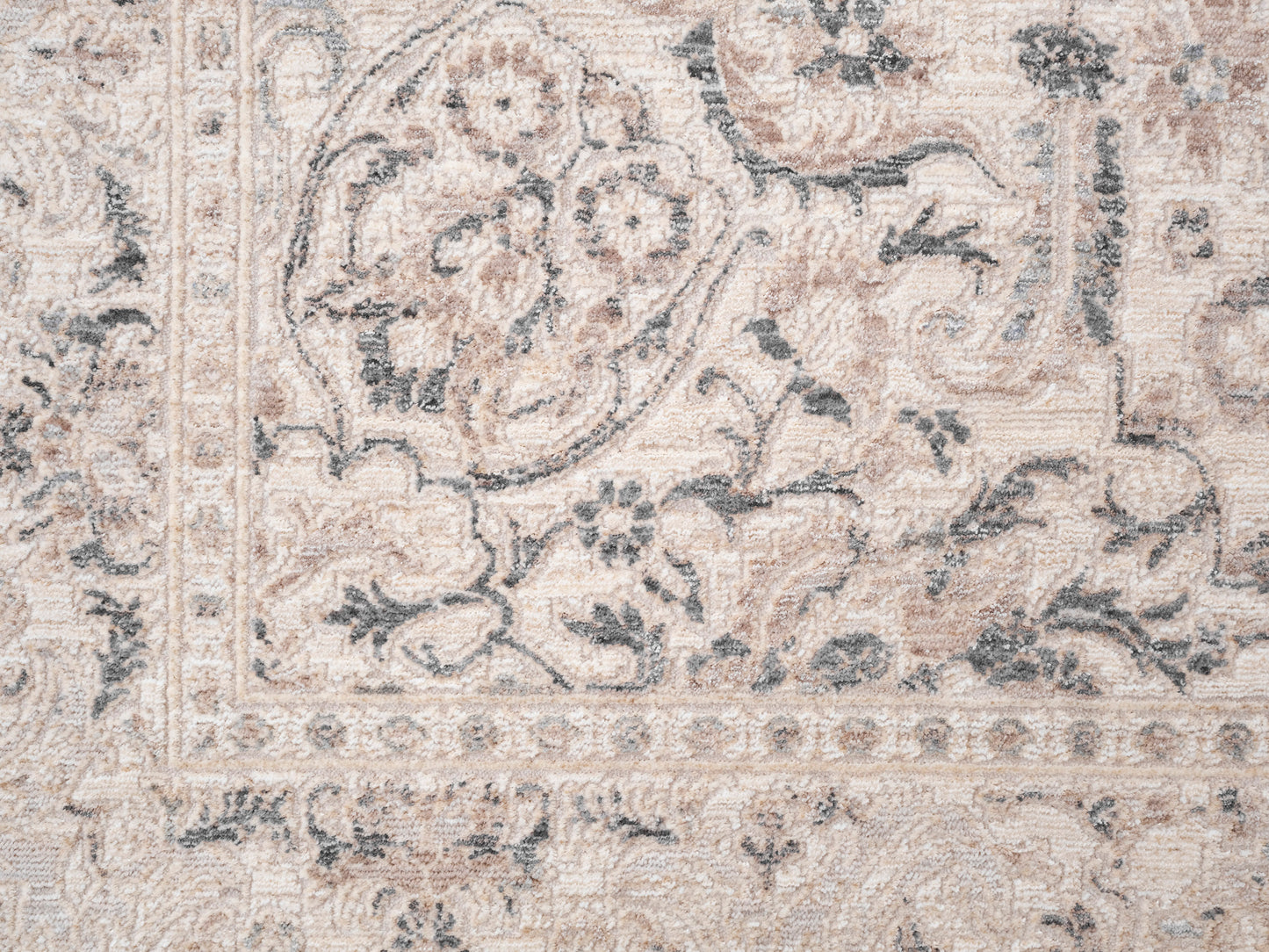 Lara Traditional Ivory/Beige/Grey Medallion Low Pile Rug