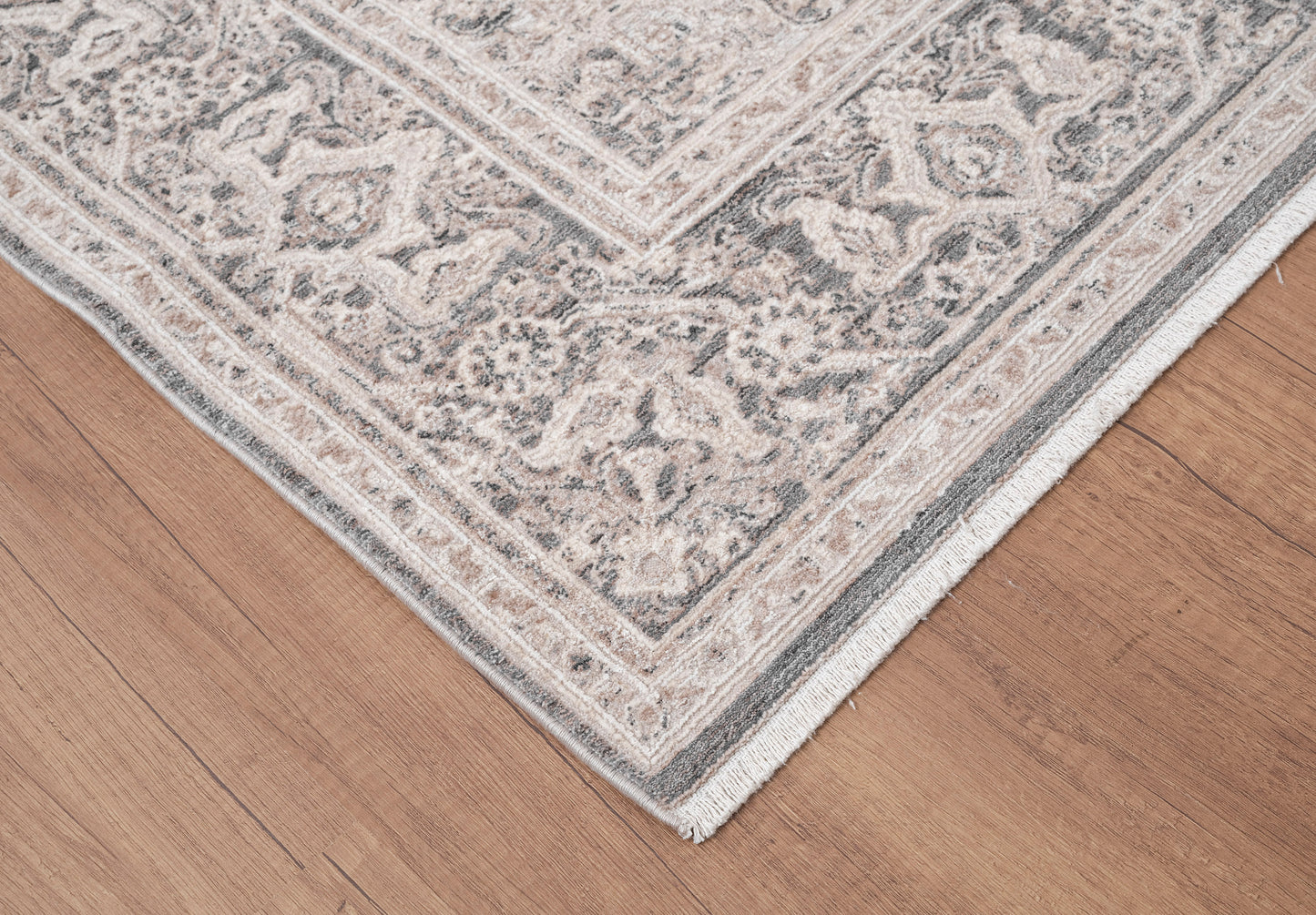 Lara Traditional Ivory/Grey Medallion Low Pile Rug