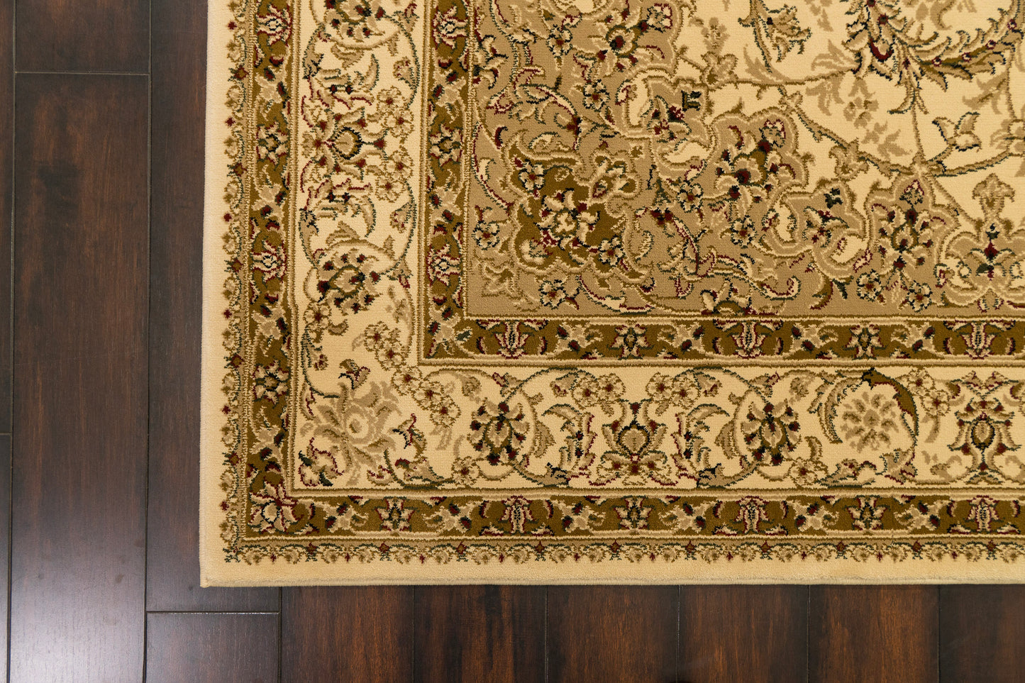Legacy Traditional Ivory Classic Medium Pile Rug
