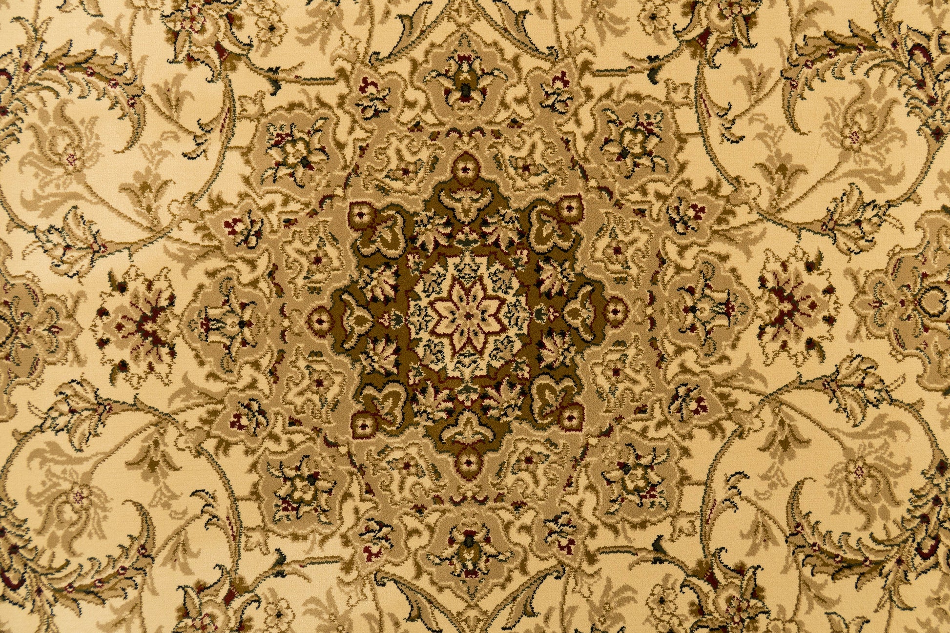 Legacy Traditional Ivory Classic Medium Pile Rug