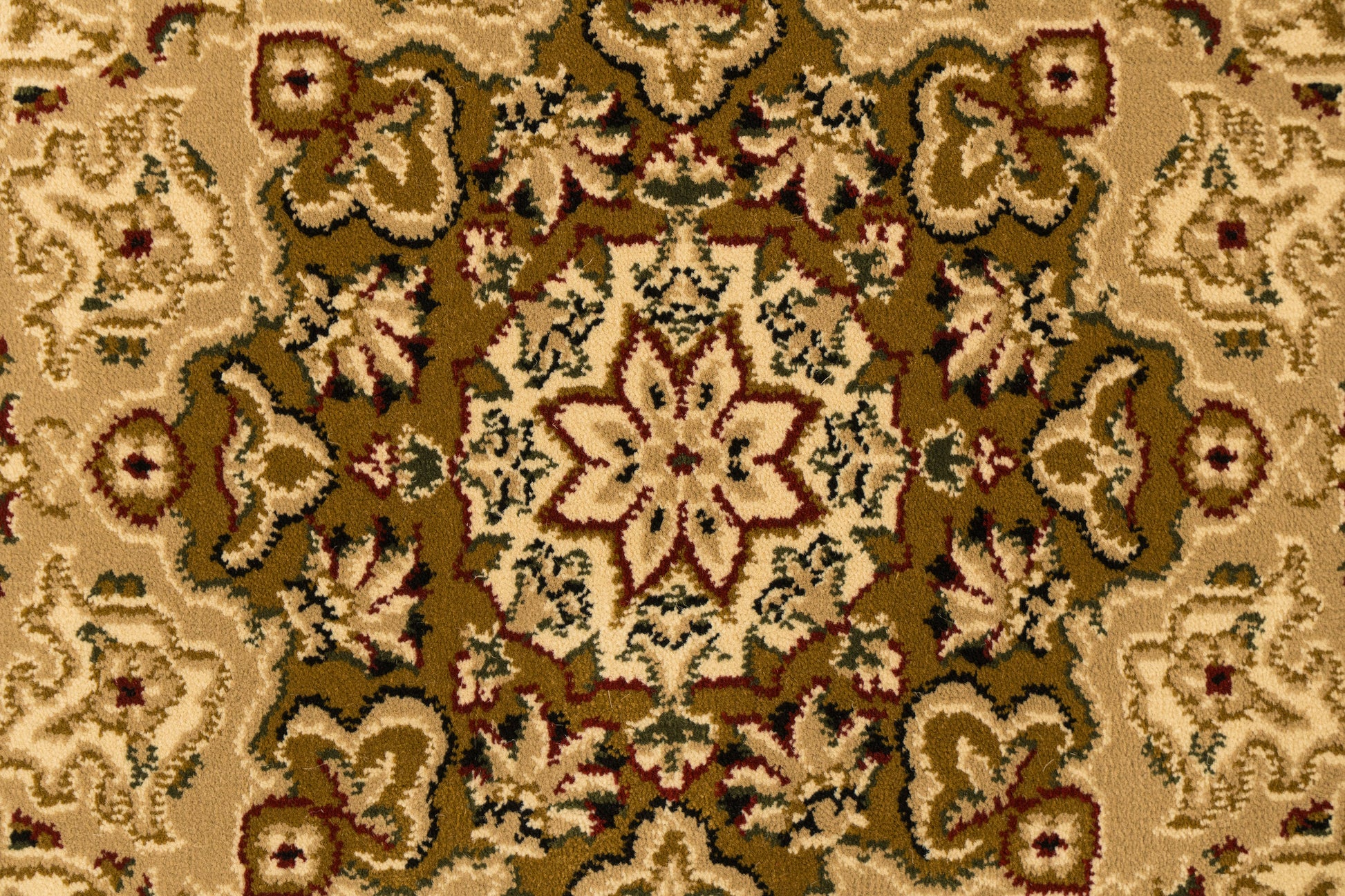 Legacy Traditional Ivory Classic Medium Pile Rug