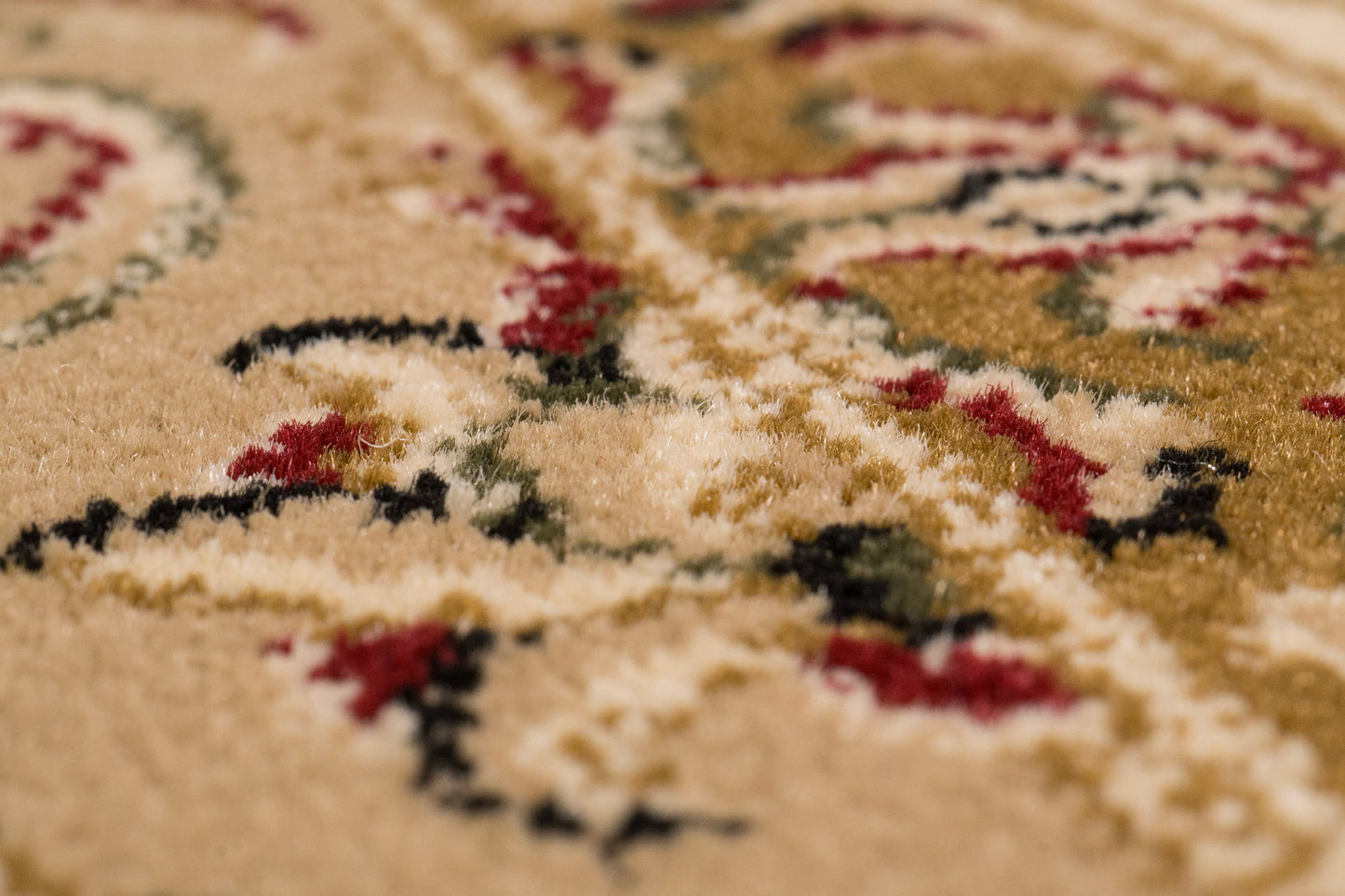 Legacy Traditional Ivory Classic Medium Pile Rug
