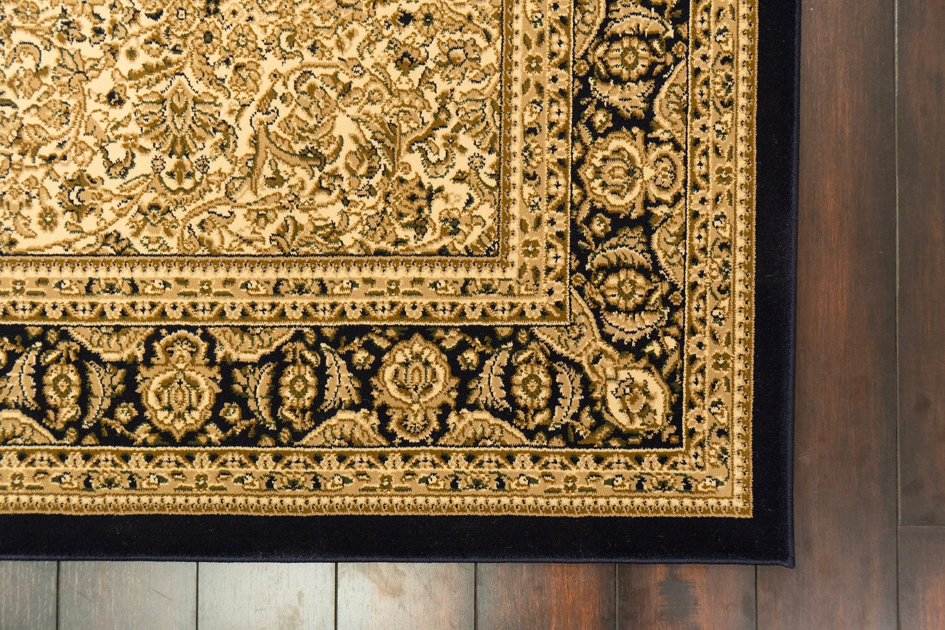 Legacy Traditional Ivory Classic Medium Pile Rug