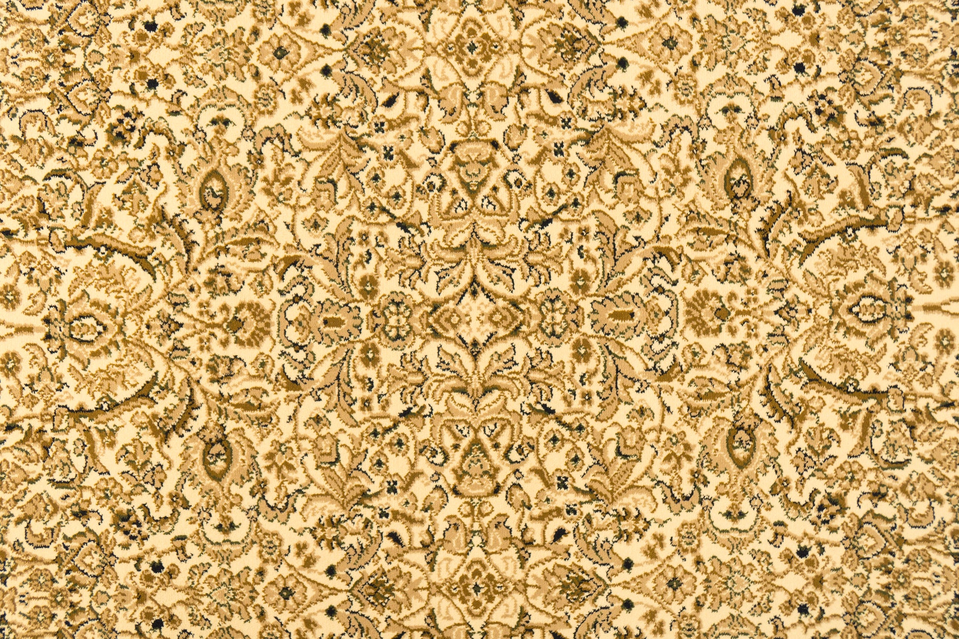 Legacy Traditional Ivory Classic Medium Pile Rug