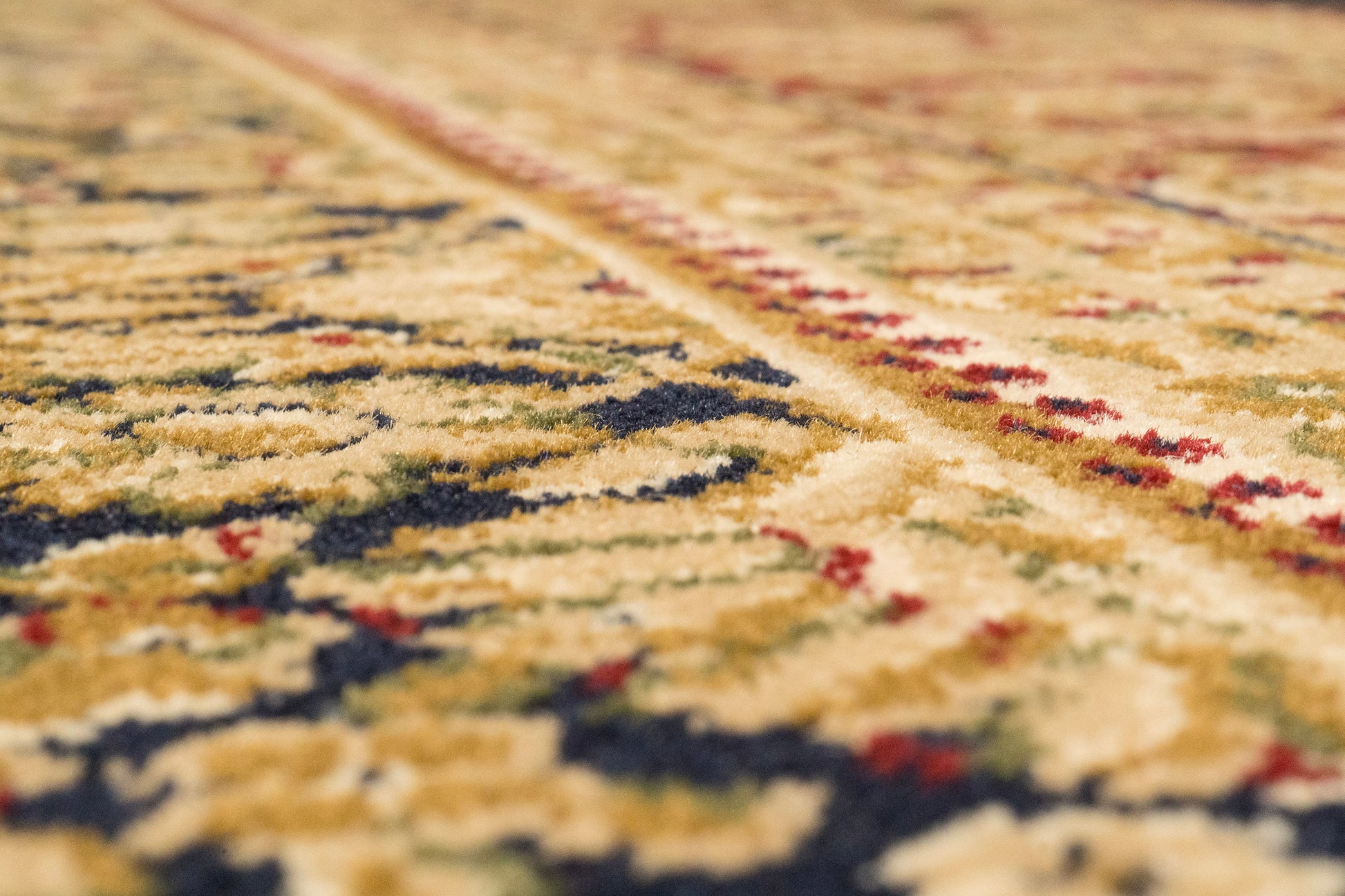 Legacy Traditional Navy Classic Medium Pile Rug