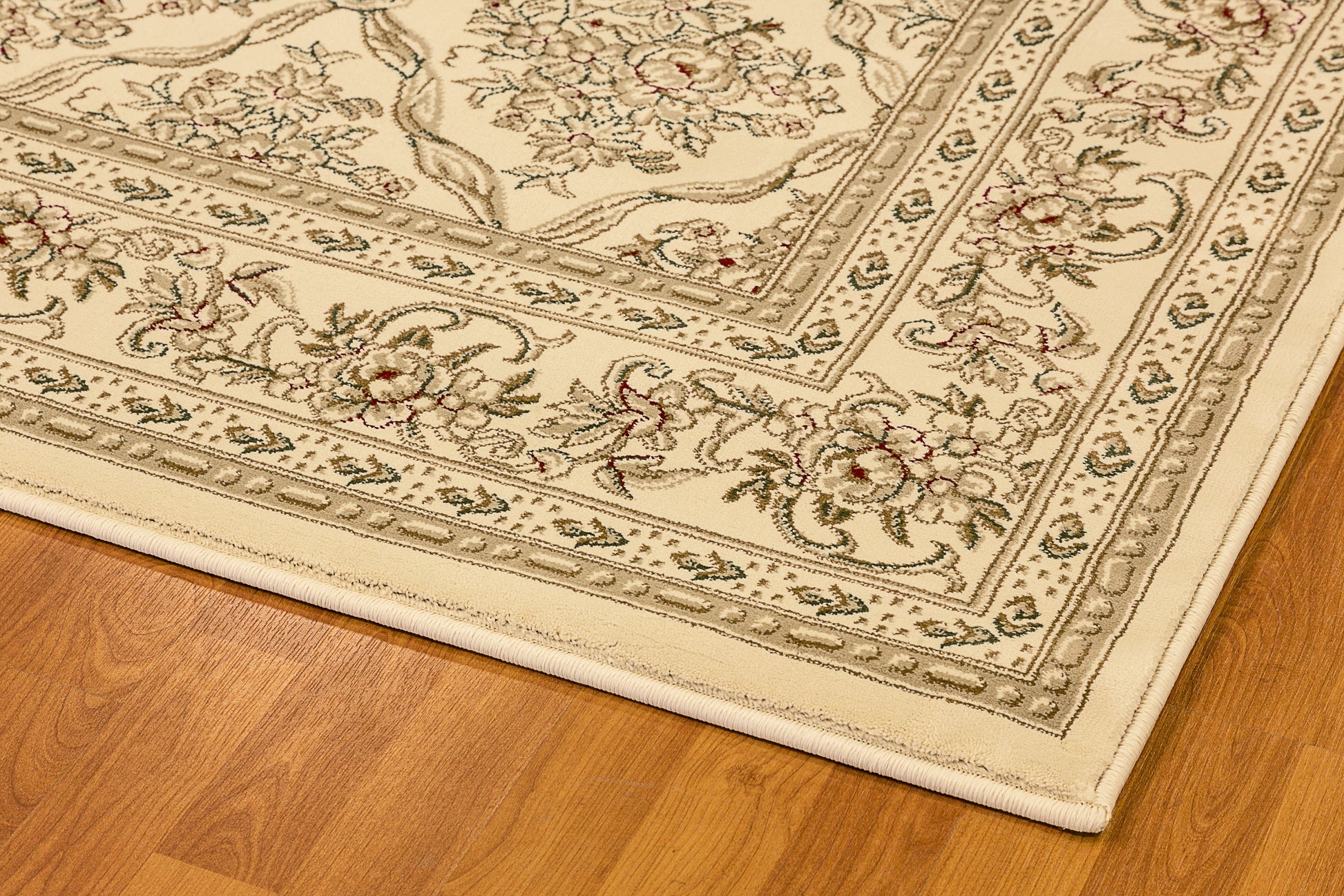 Legacy Traditional Ivory Classic Medium Pile Rug