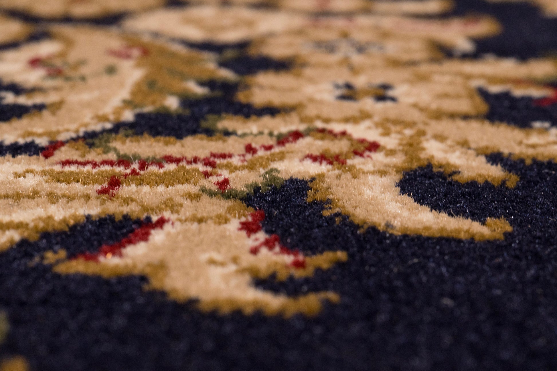 Legacy Traditional Navy Classic Medium Pile Rug