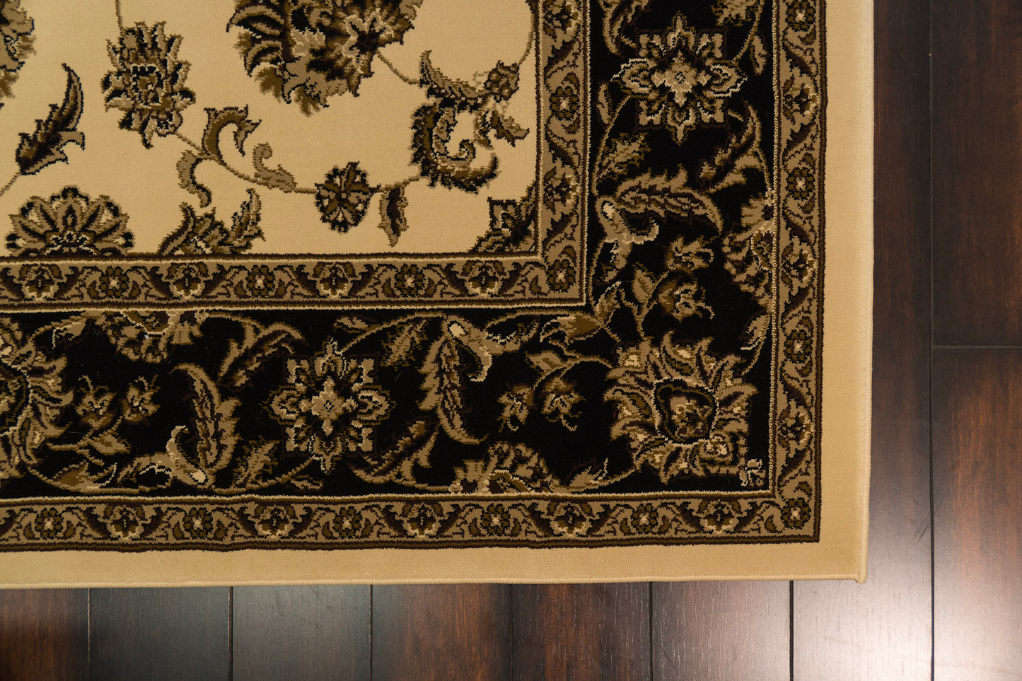 Legacy Traditional Cream/Brown Classic Medium Pile Rug