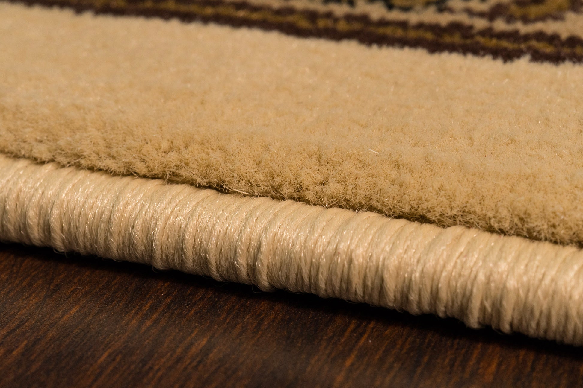 Legacy Traditional Cream/Brown Classic Medium Pile Rug