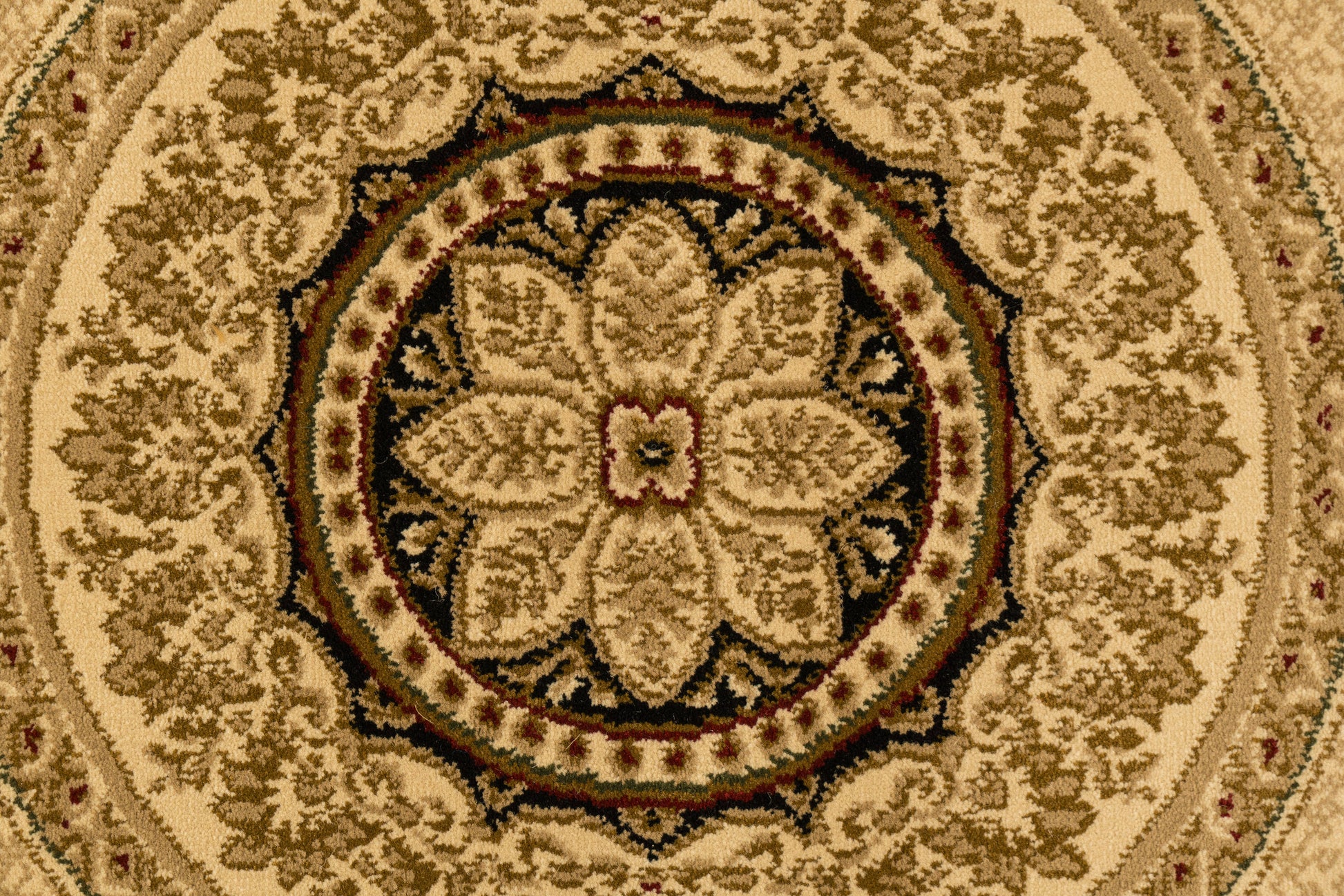 Legacy Traditional Ivory Classic Medium Pile Rug