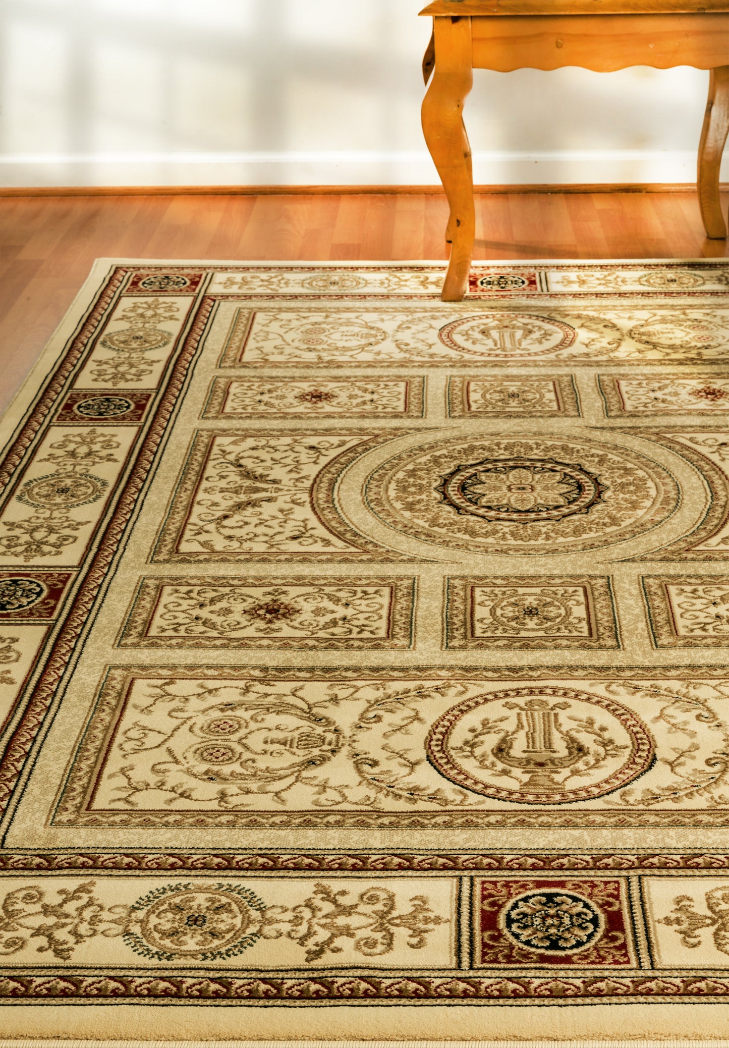 Legacy Traditional Ivory Classic Medium Pile Rug