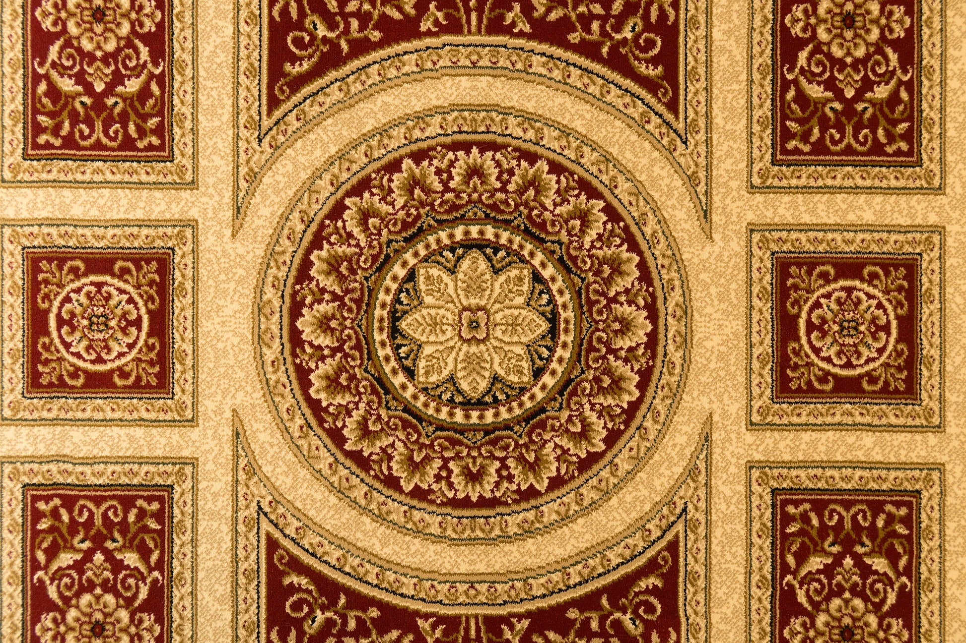Legacy Traditional Red Classic Medium Pile Rug