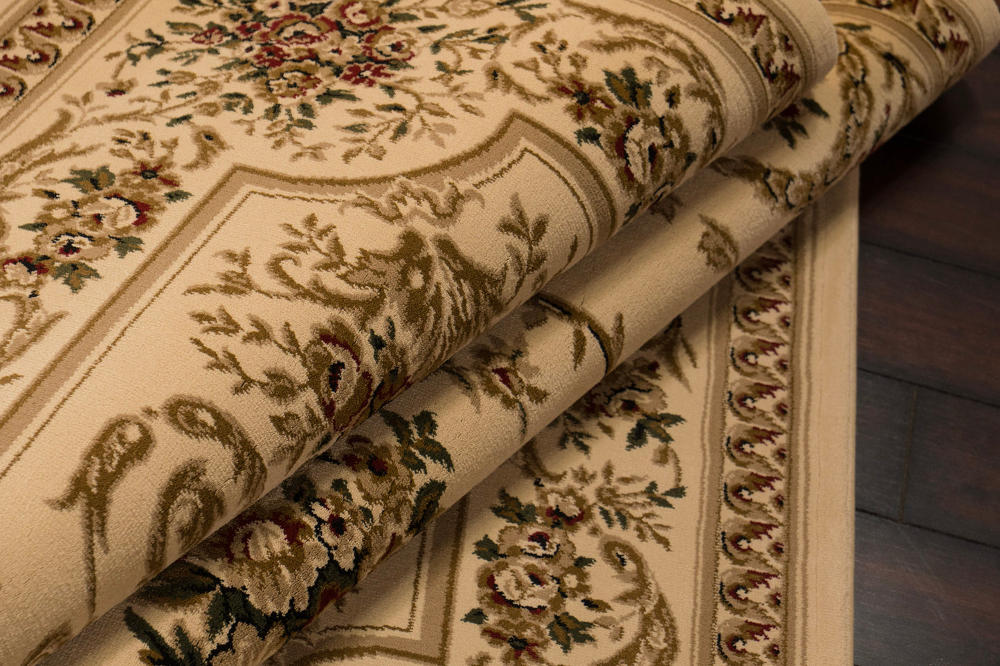 Legacy Traditional Ivory Classic Medium Pile Rug