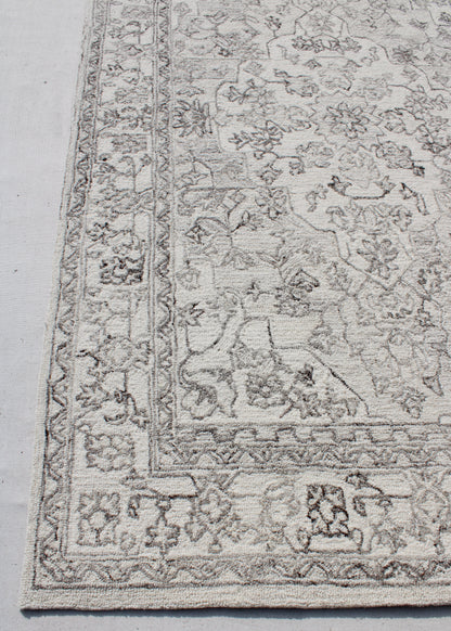 Legend Traditional Ivory/Natural Oriental Low Pile Rug