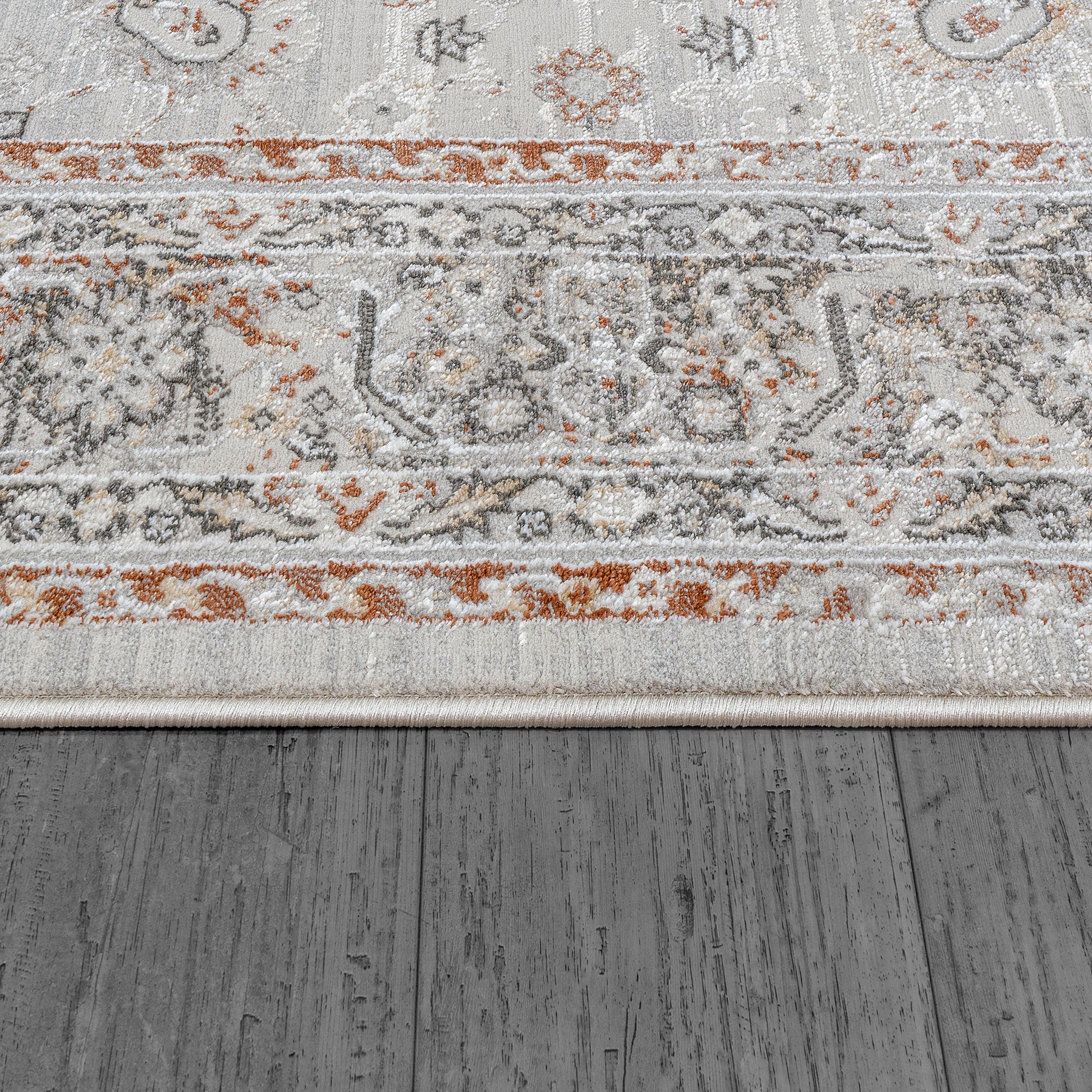 Marina Traditional Grey/Rose Oriental Medium Pile Rug