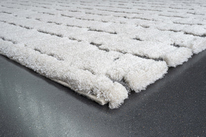 Masai Modern Ivory Geometric Shag Rug