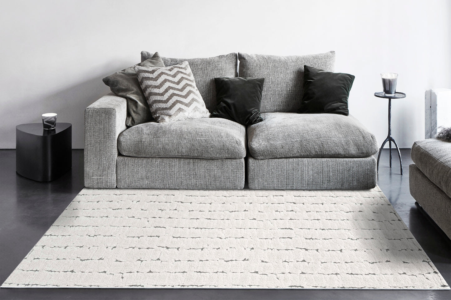 Masai Modern Ivory Geometric Shag Rug