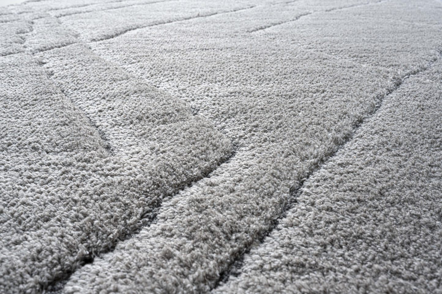 Masai Modern Beige Geometric Shag Rug