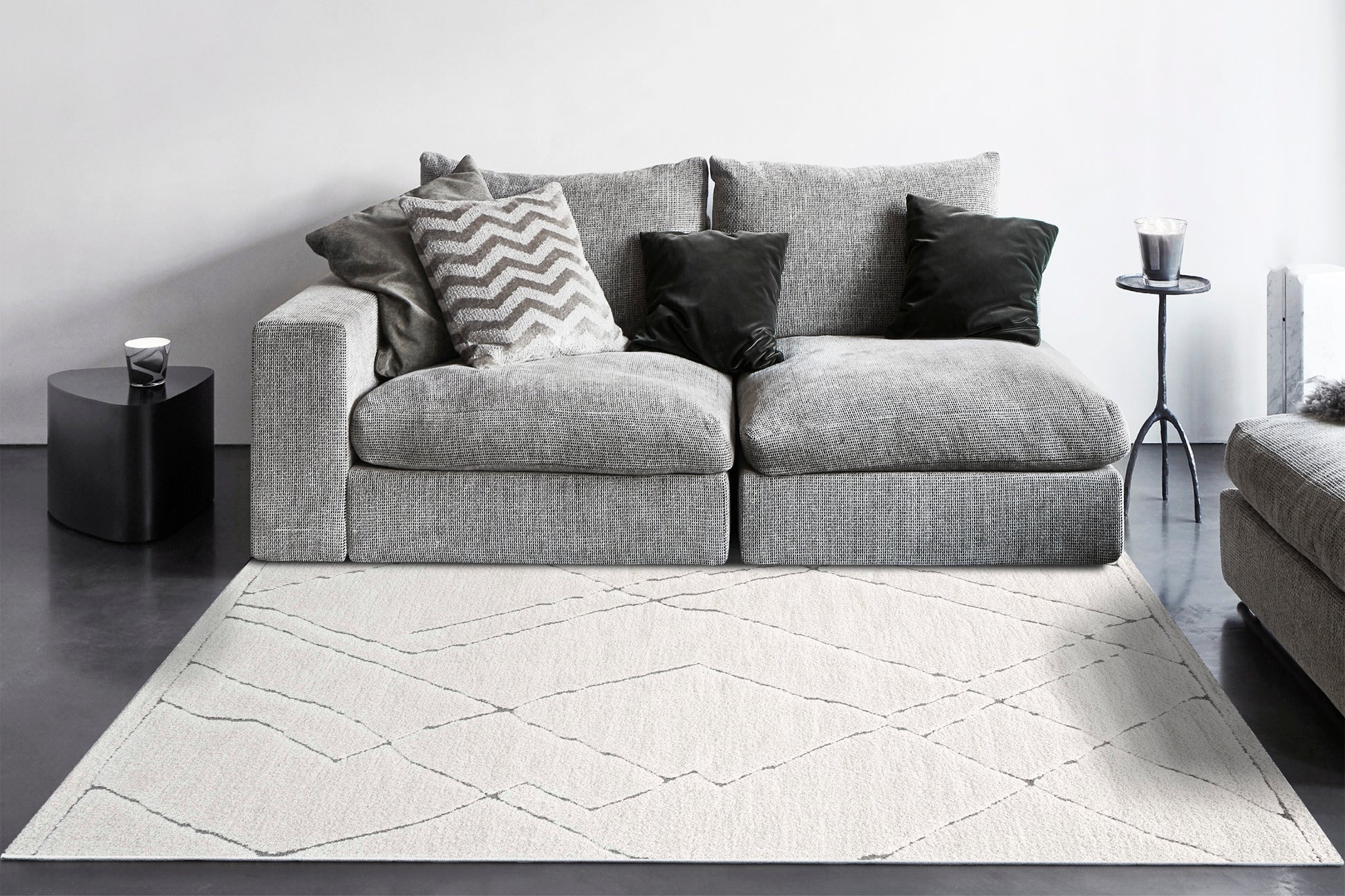 Masai Modern Ivory Geometric Shag Rug