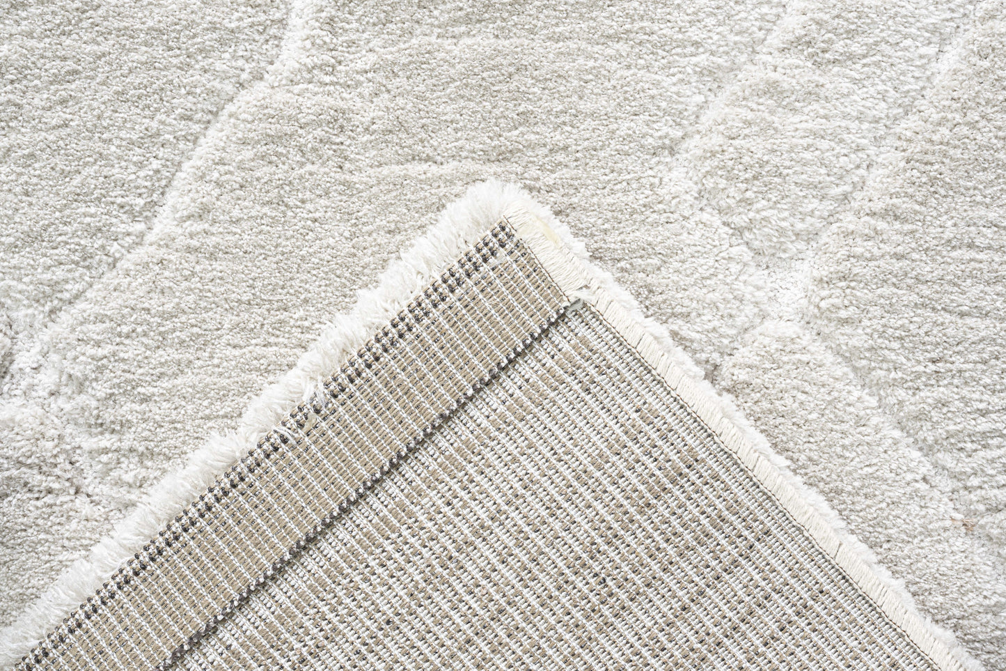 Masai Modern Ivory Geometric Shag Rug