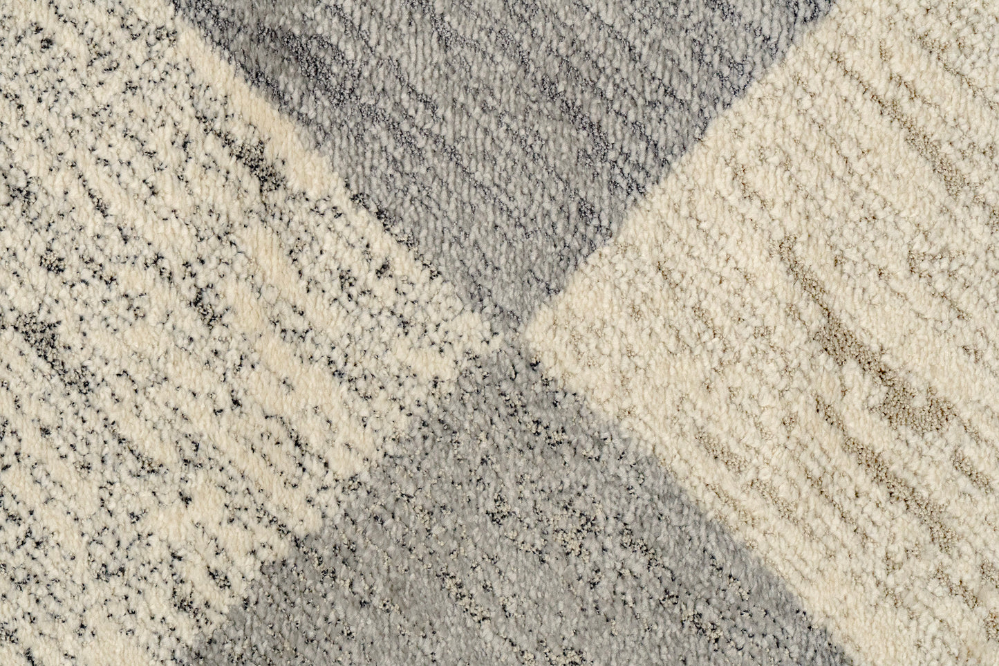 Monroe Modern Ivory/Grey Geometric Medium Pile Rug
