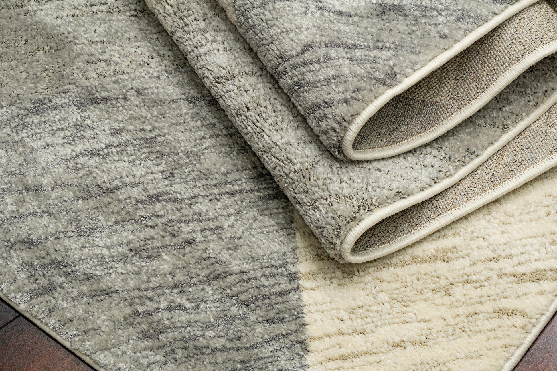 Monroe Modern Ivory/Grey Geometric Medium Pile Rug