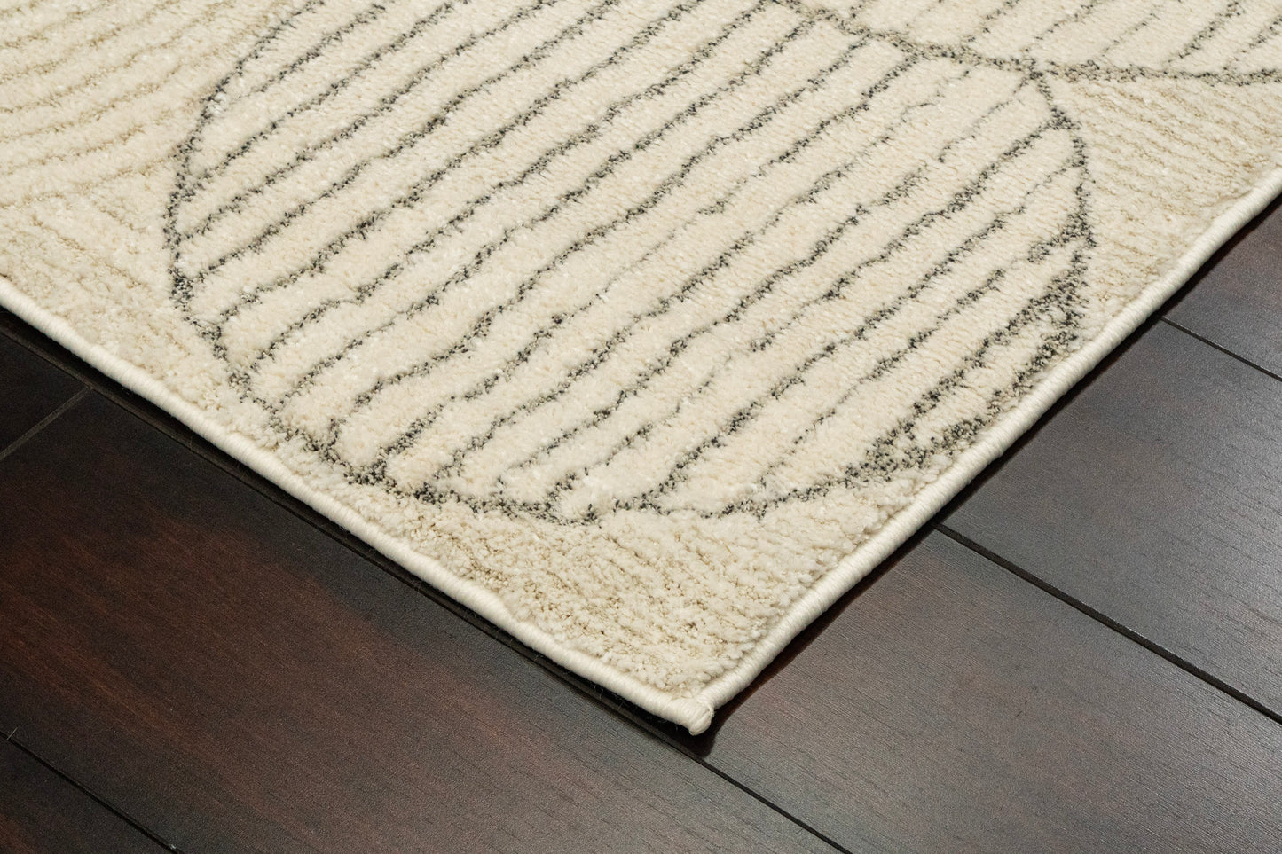 Monroe Modern Ivory/Grey Geometric Medium Pile Rug