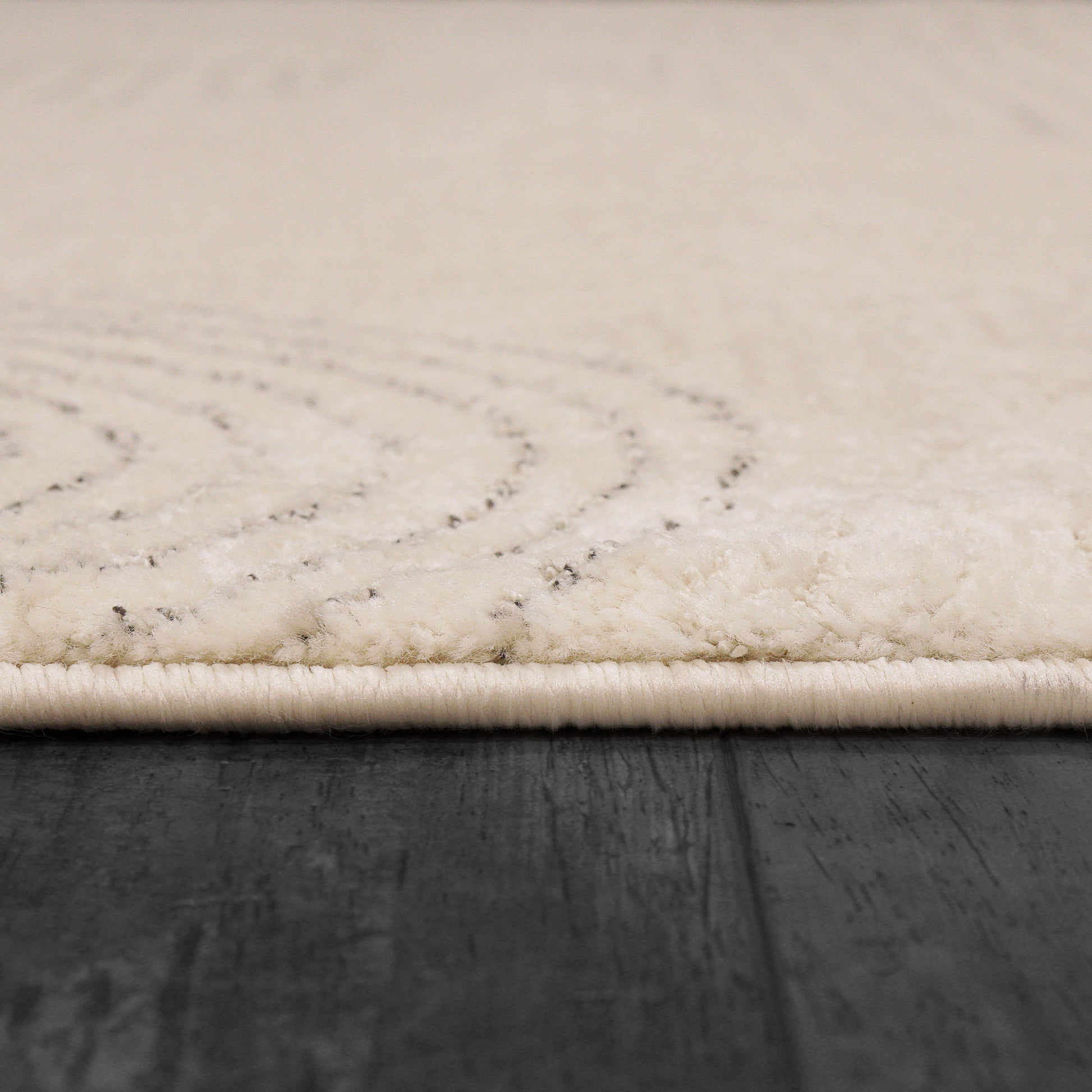 Monroe Modern Ivory/Grey Geometric Medium Pile Rug