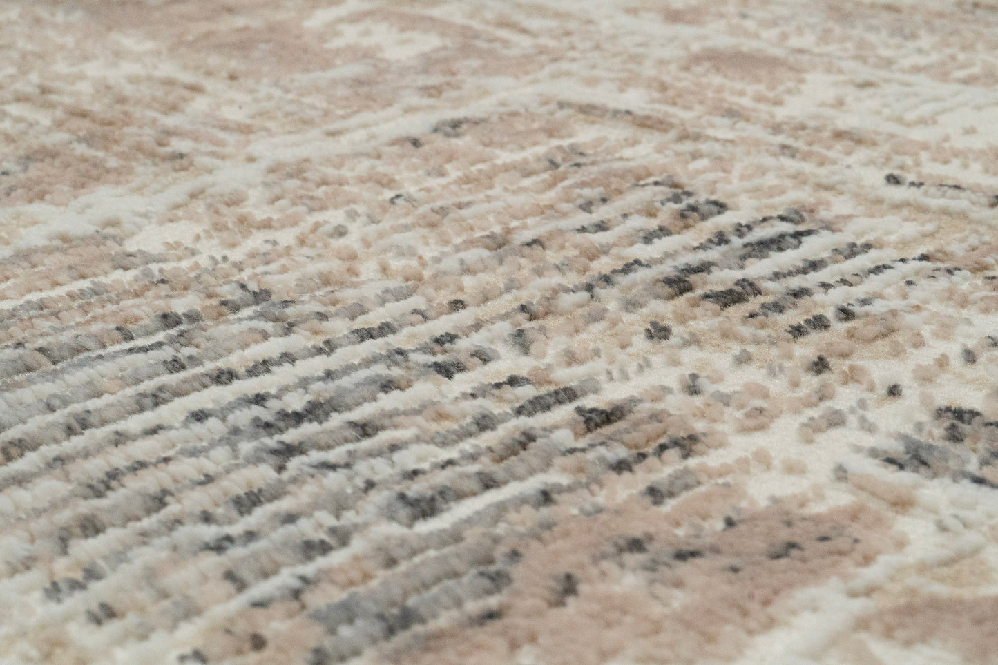 Montrose Modern Beige/Cream Geometric Medium Pile Rug