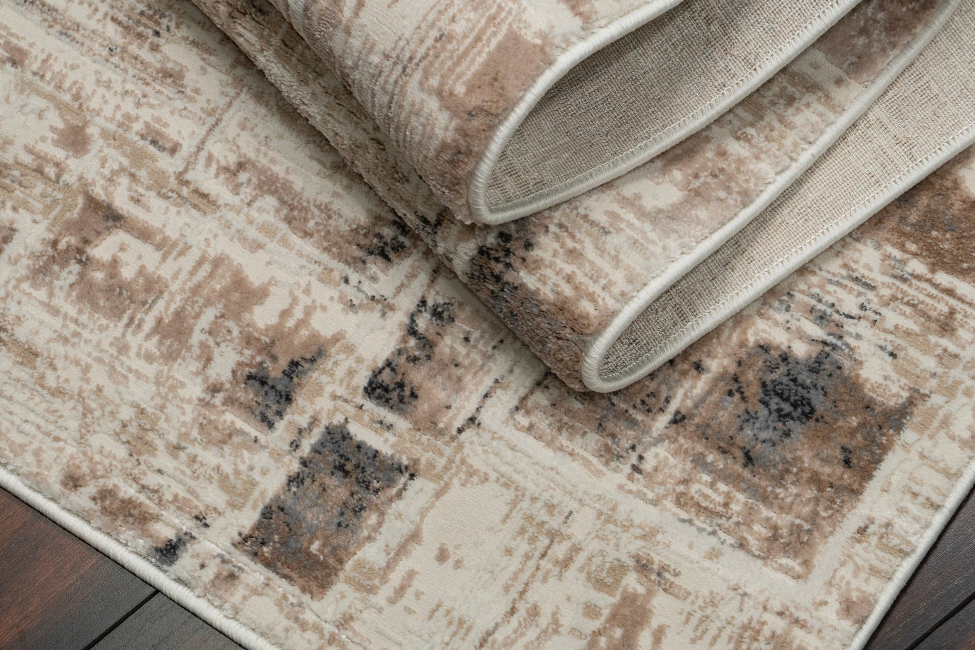 Montrose Modern Beige/Cream Geometric Medium Pile Rug