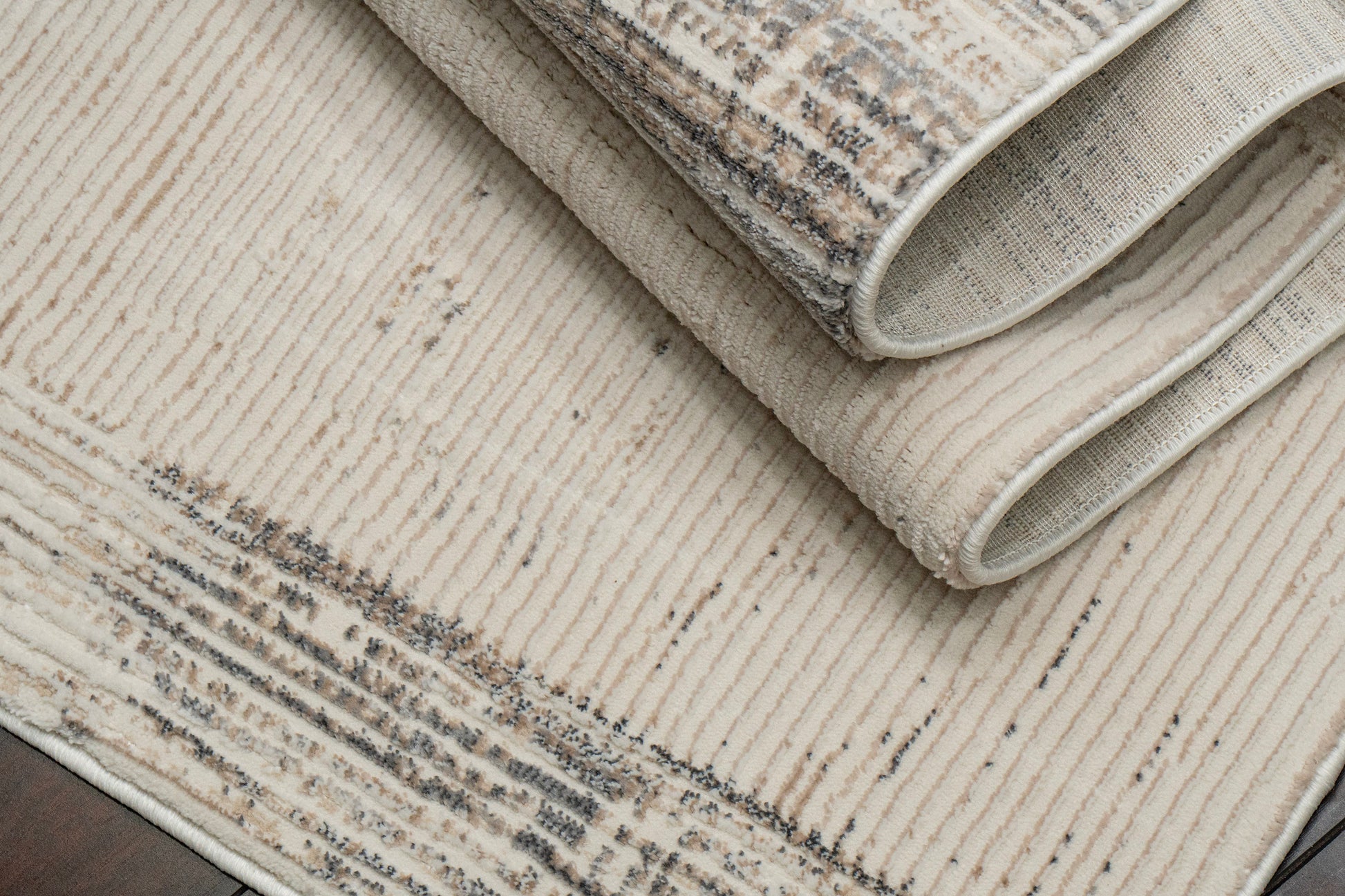 Montrose Modern Cream/Beige/Grey Geometric Medium Pile Rug